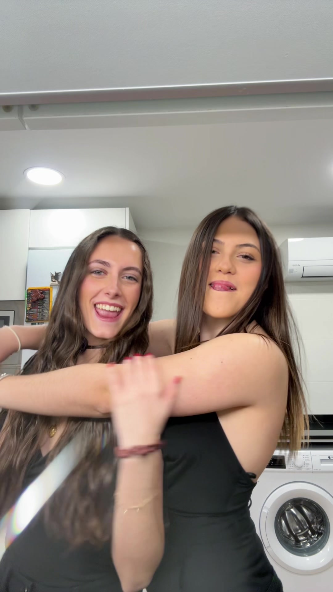 @aitana león mena