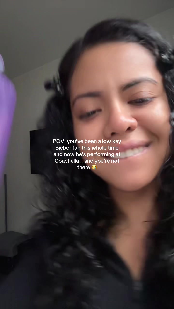 @Curlyypod