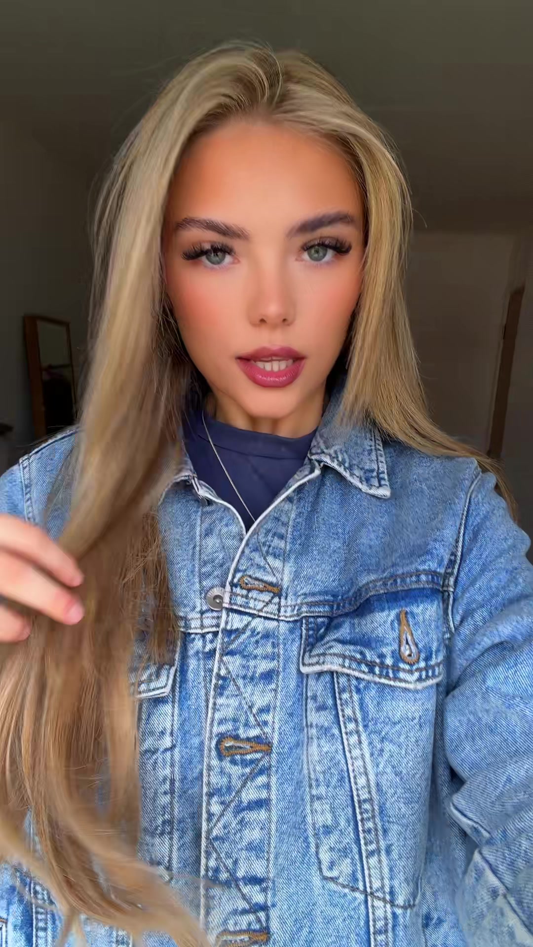 @j