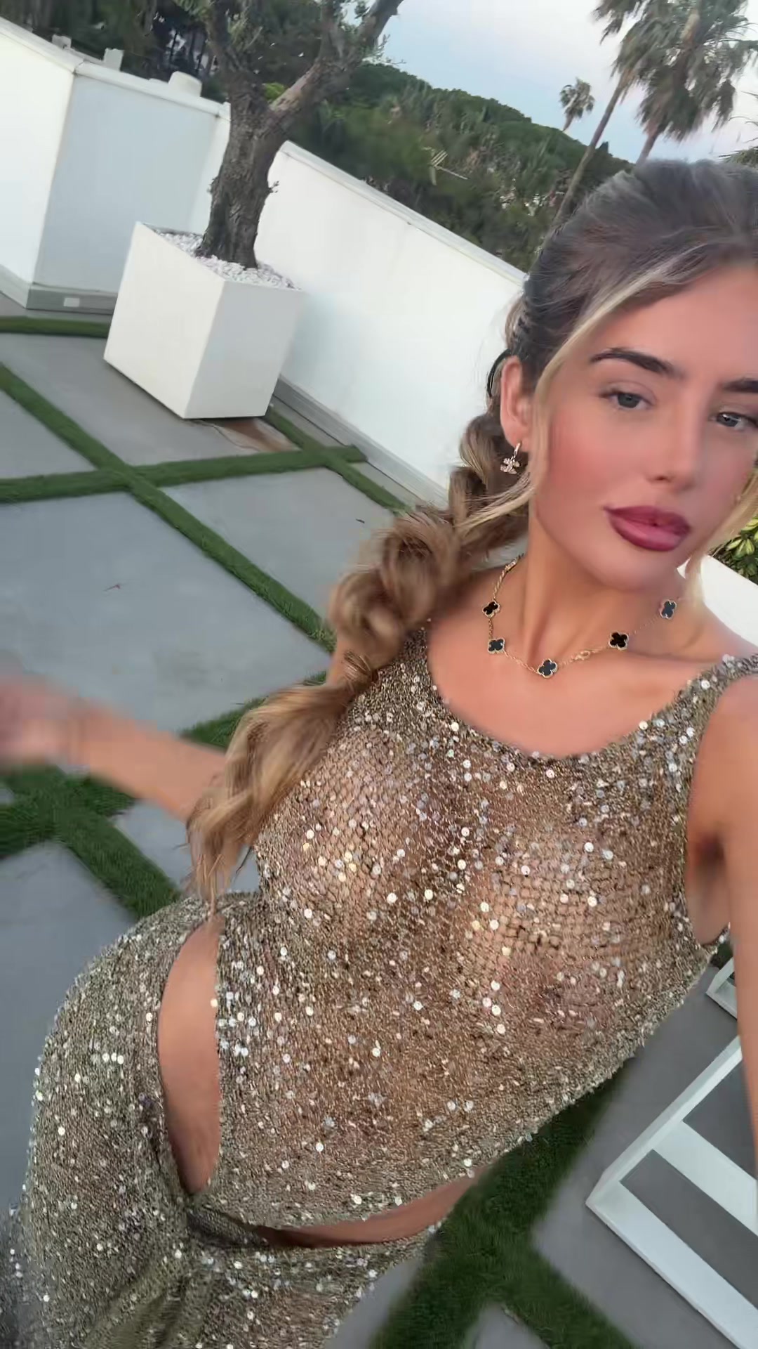 @𝓔𝓵𝓪 𝓒𝓱𝓪𝓻𝓵𝓸𝓽𝓽𝓮