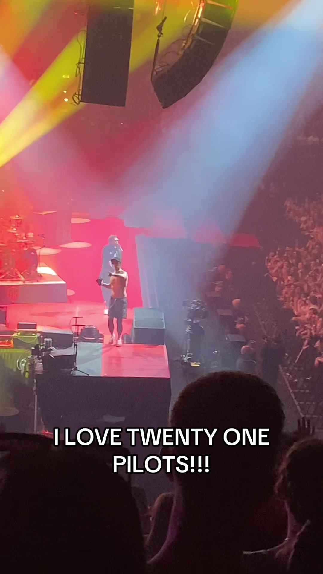 @Rue |-/🦋🦌