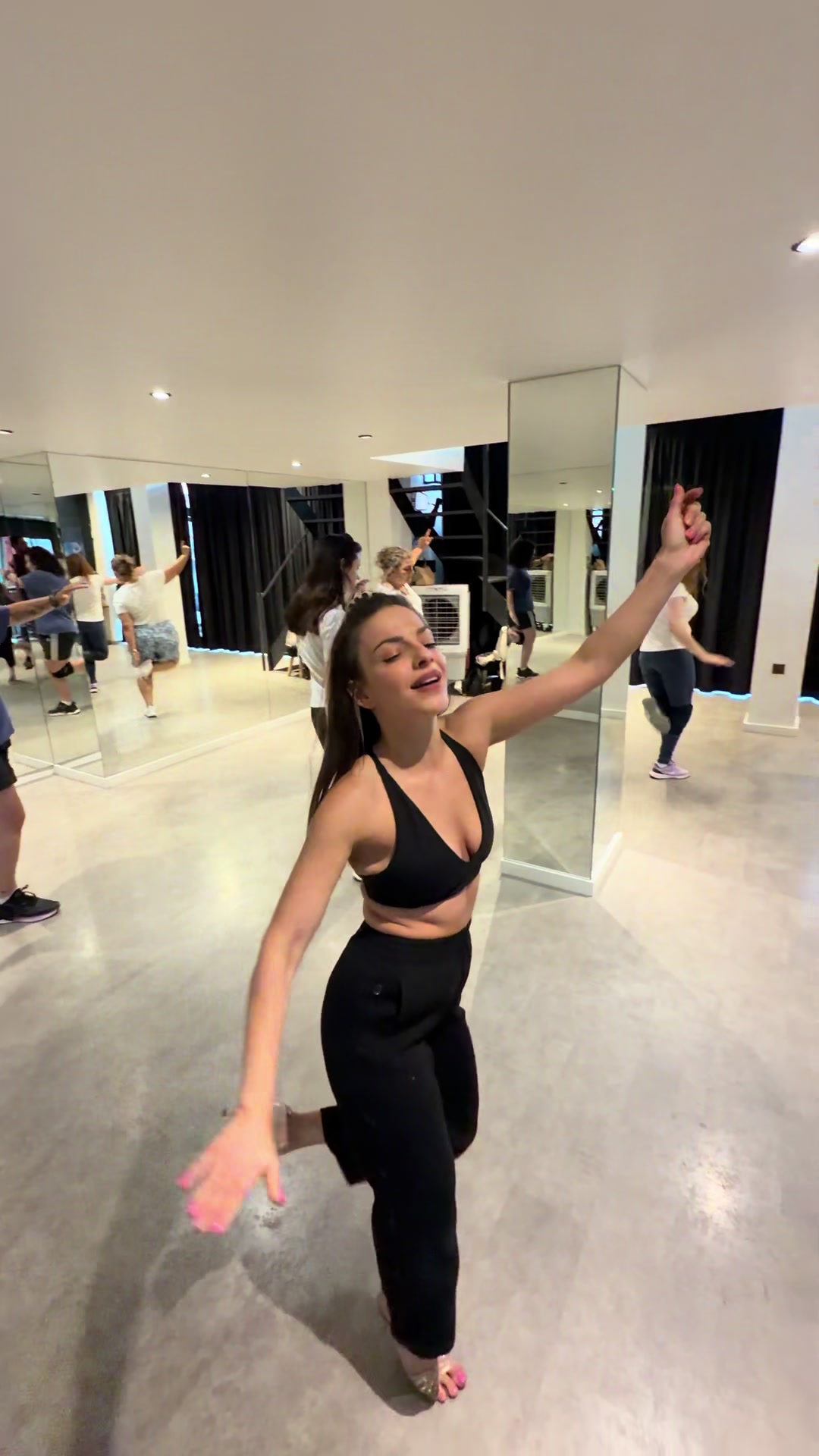@vaniaapostolidou