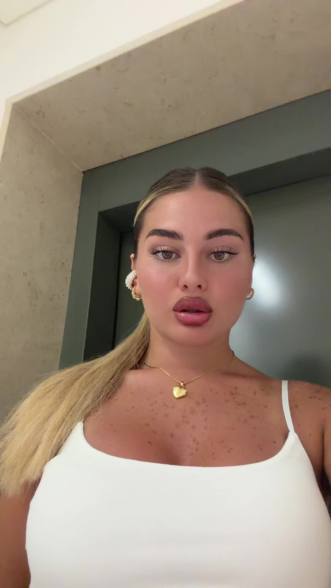 @K