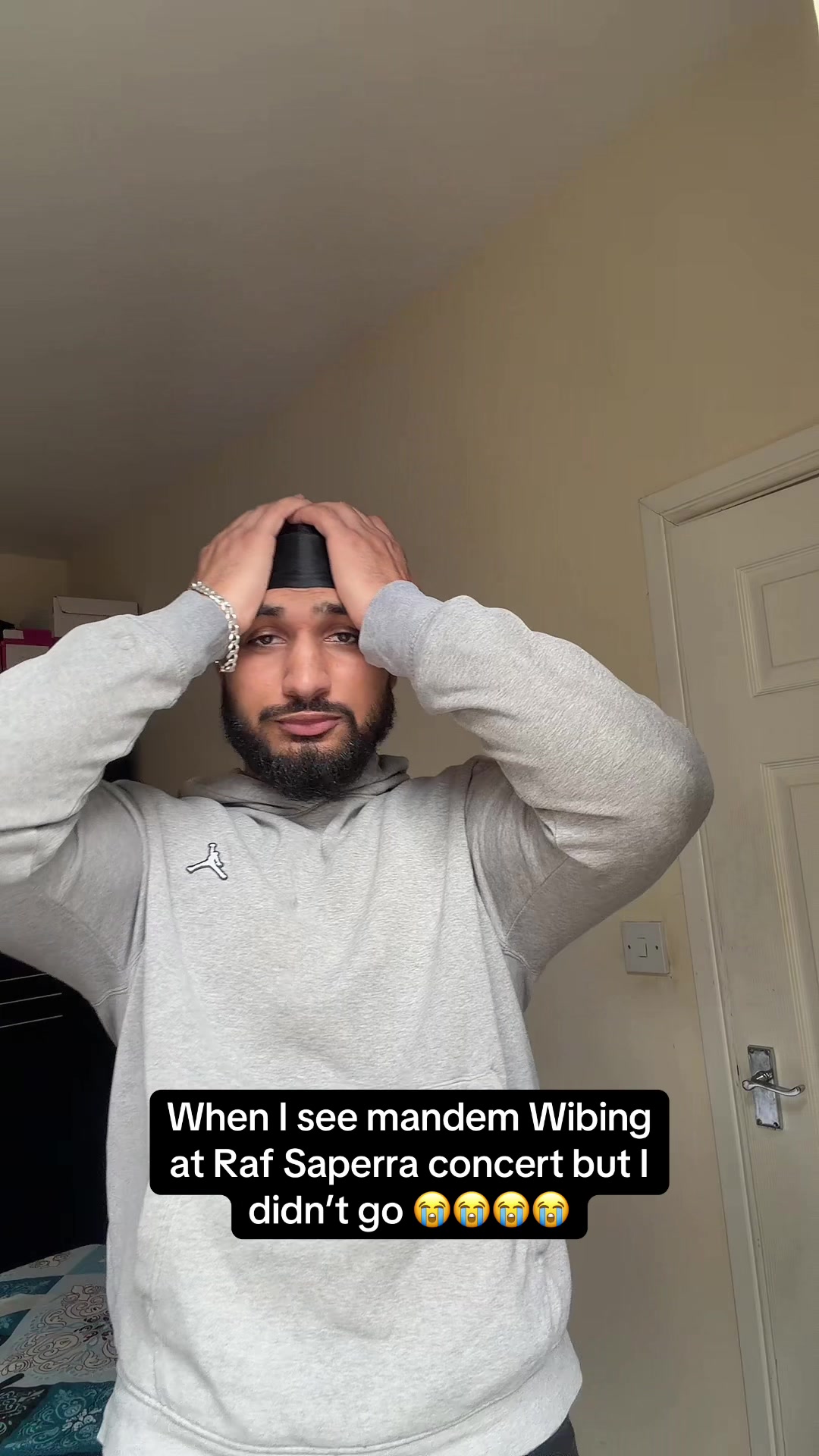 @Dil