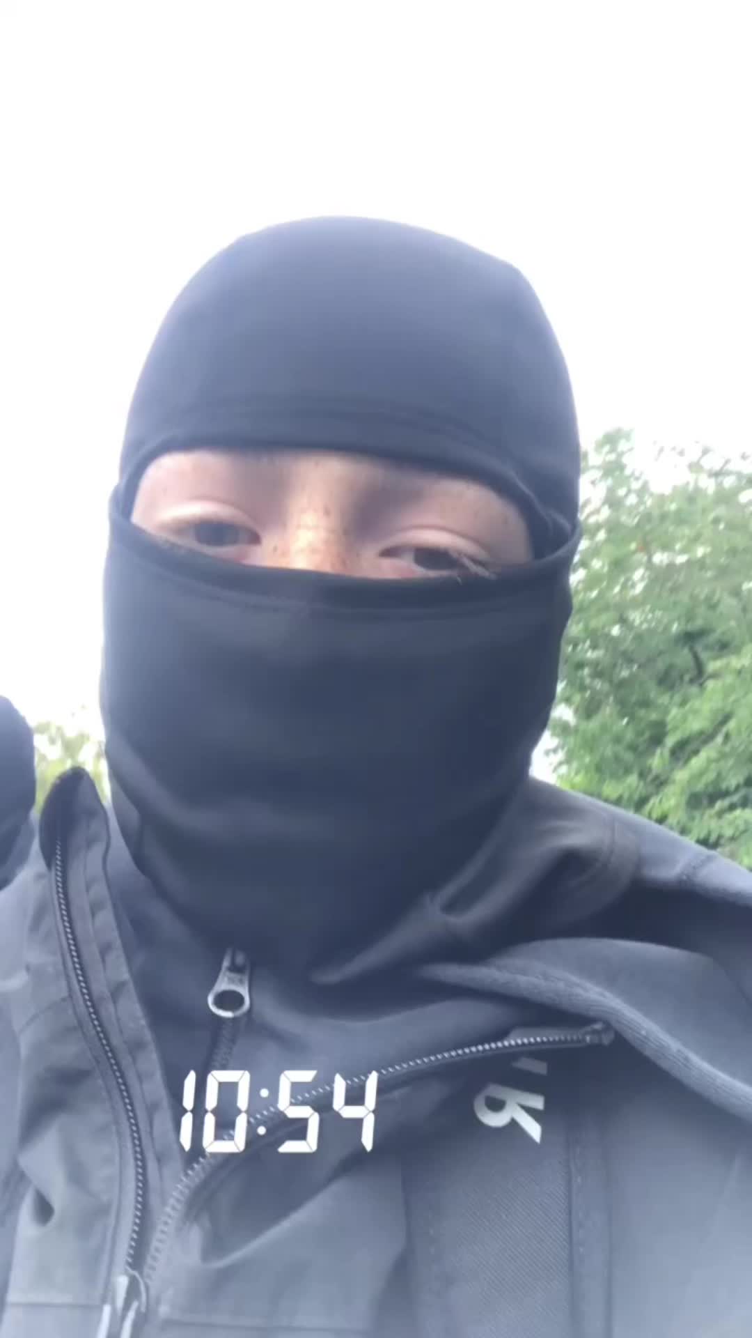 @hen.354