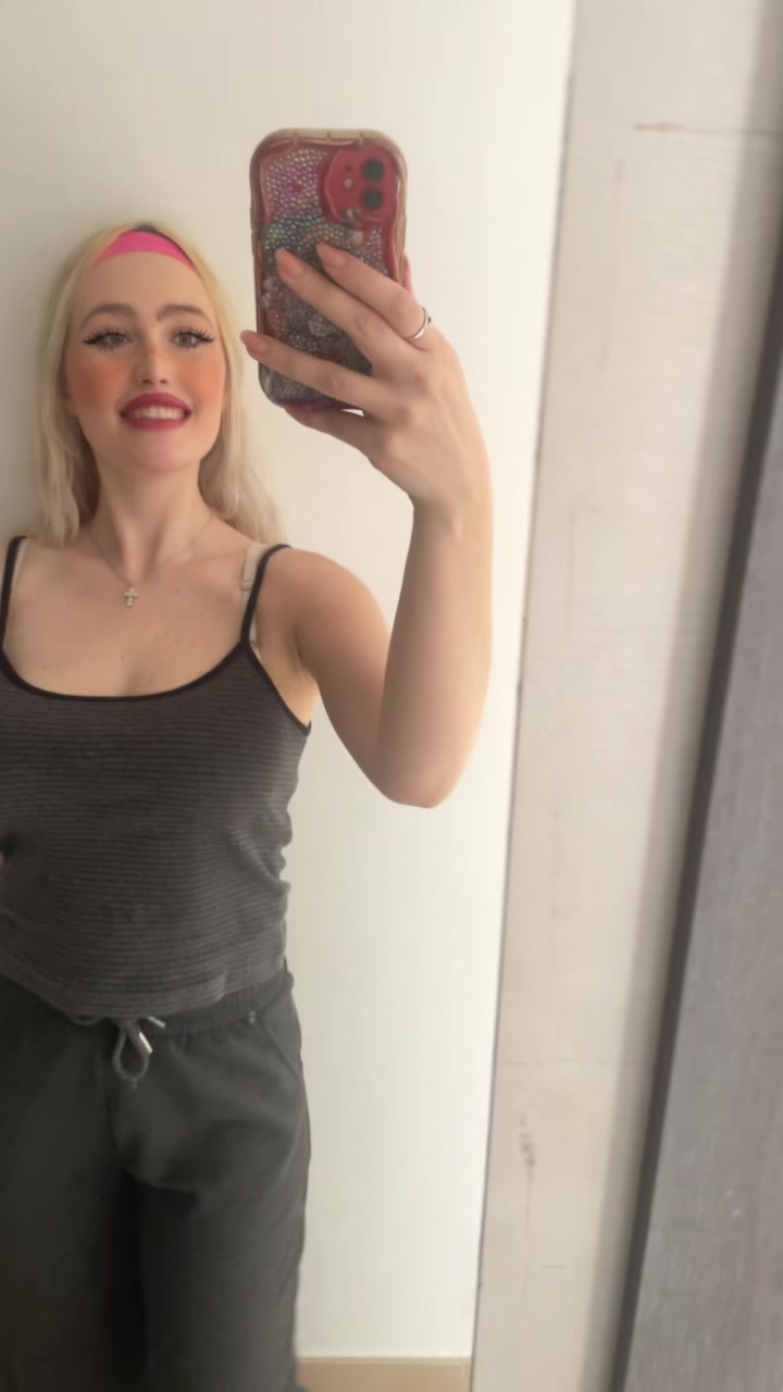 @swaninpink