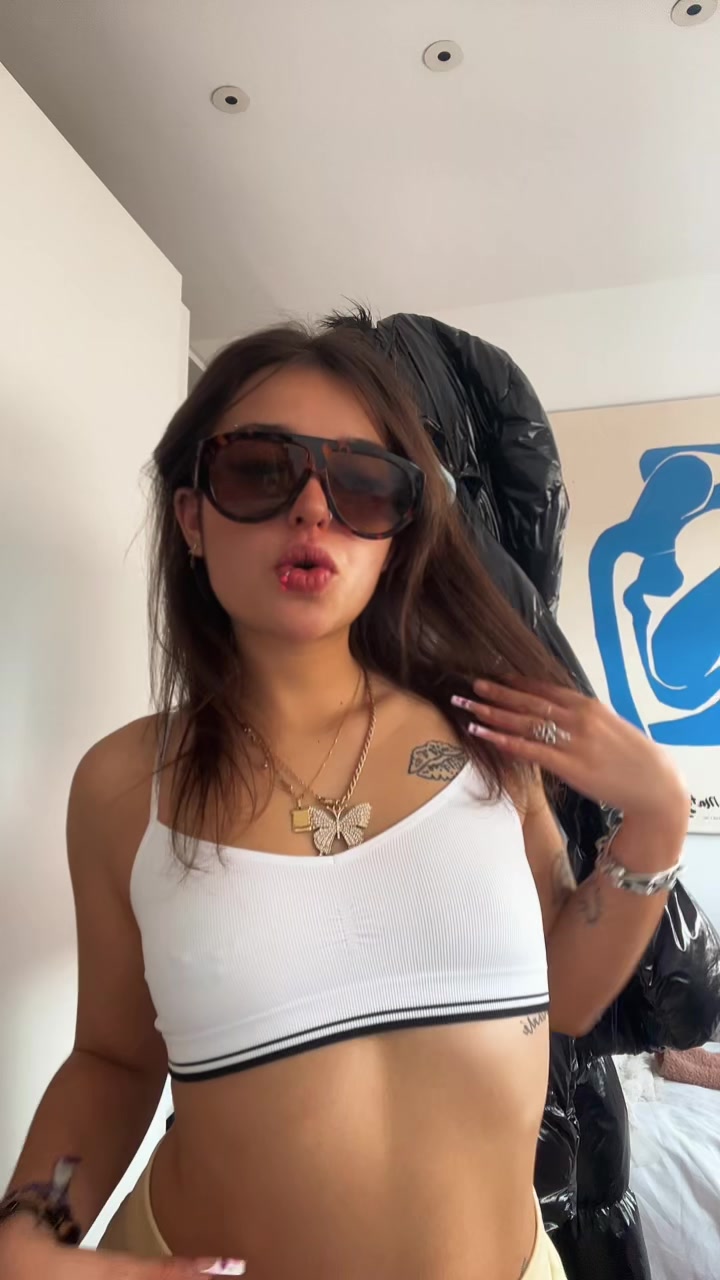 @๐๐๐๐