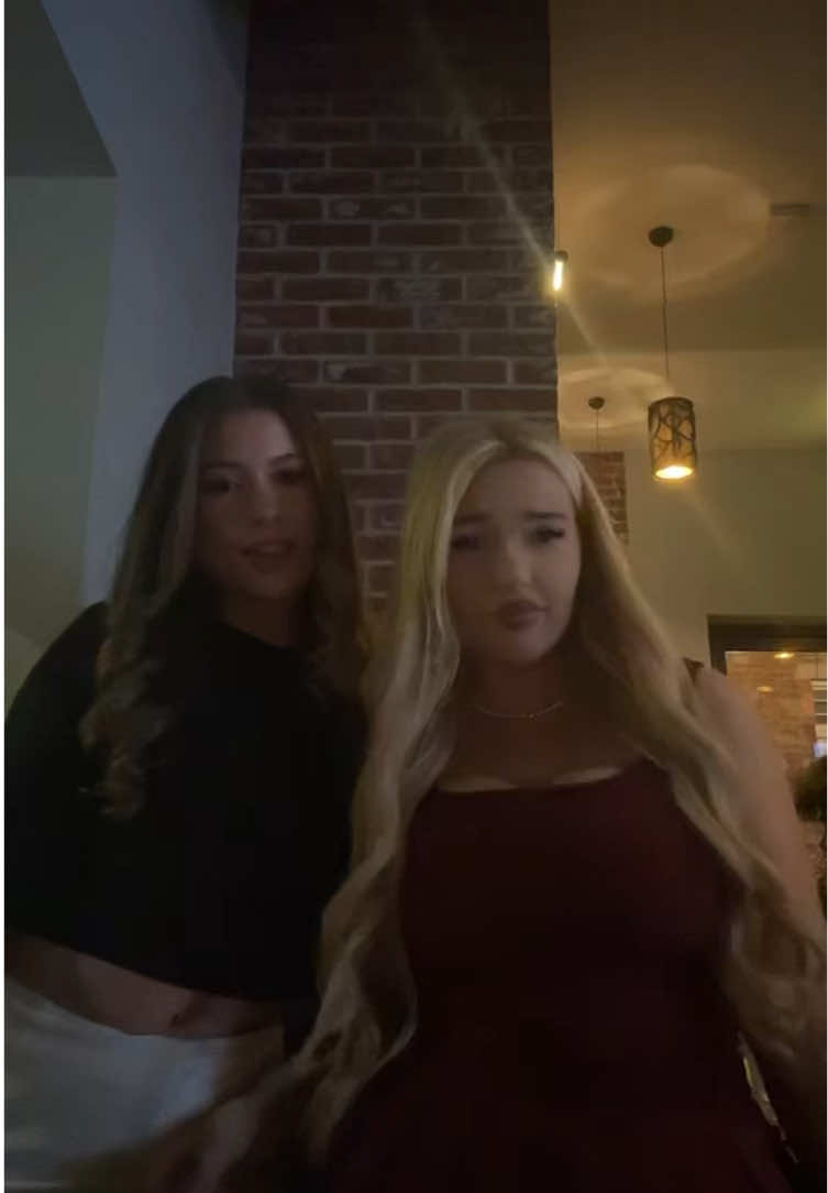 @⃟
