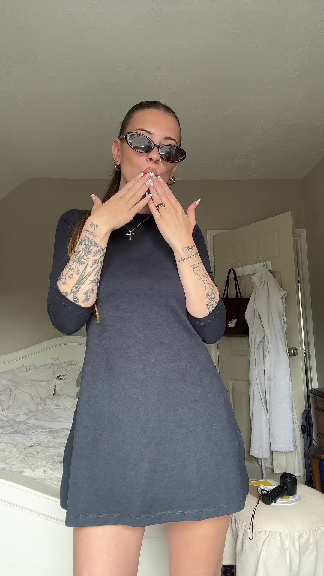 @chloella