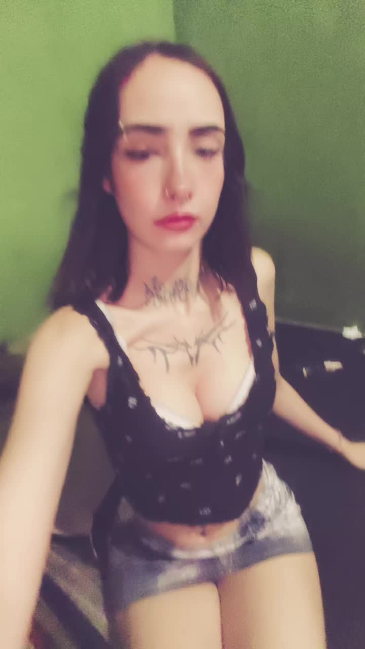 @Melisa Lopez🇷🇴