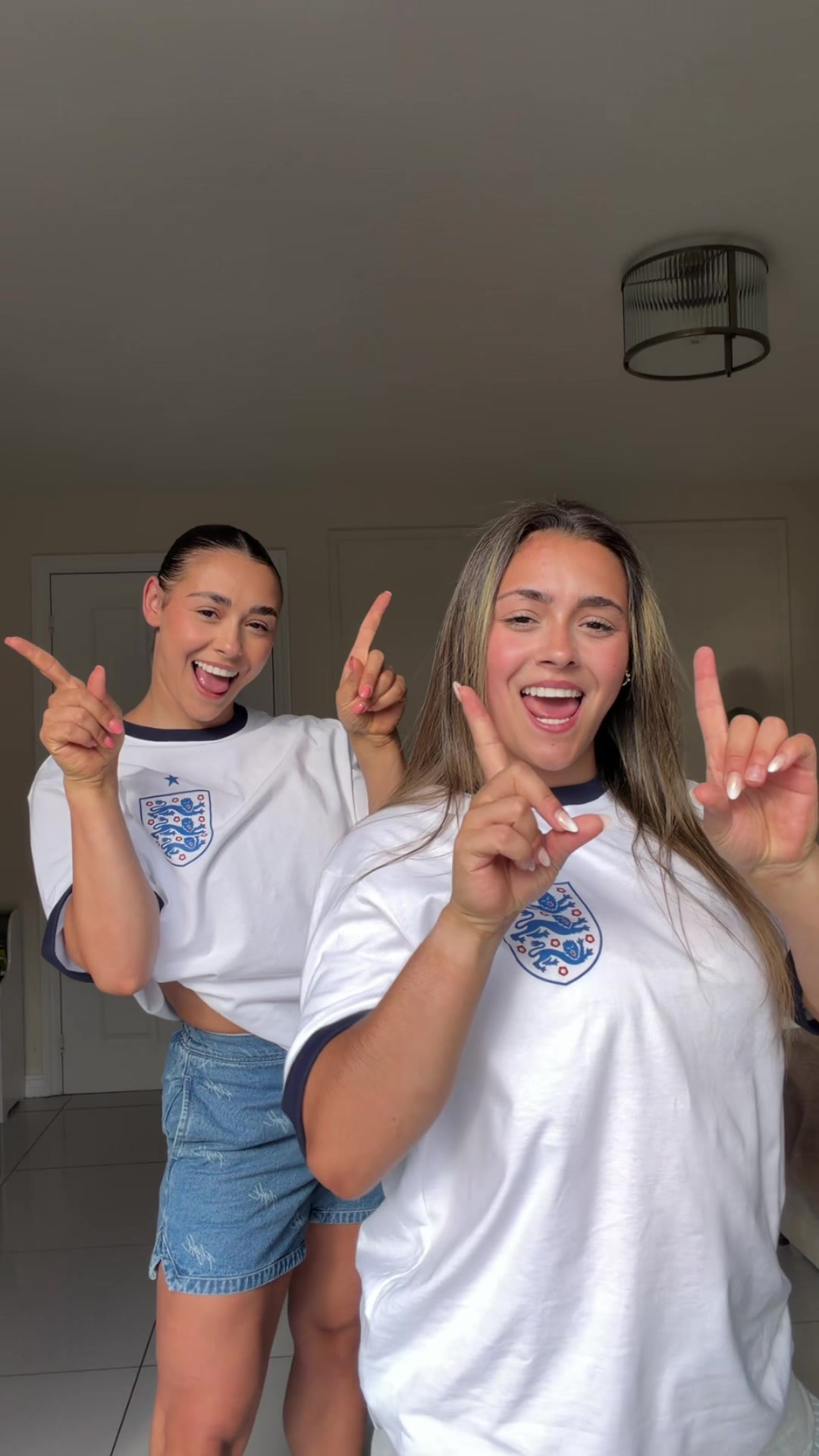 @Gadirova Twins