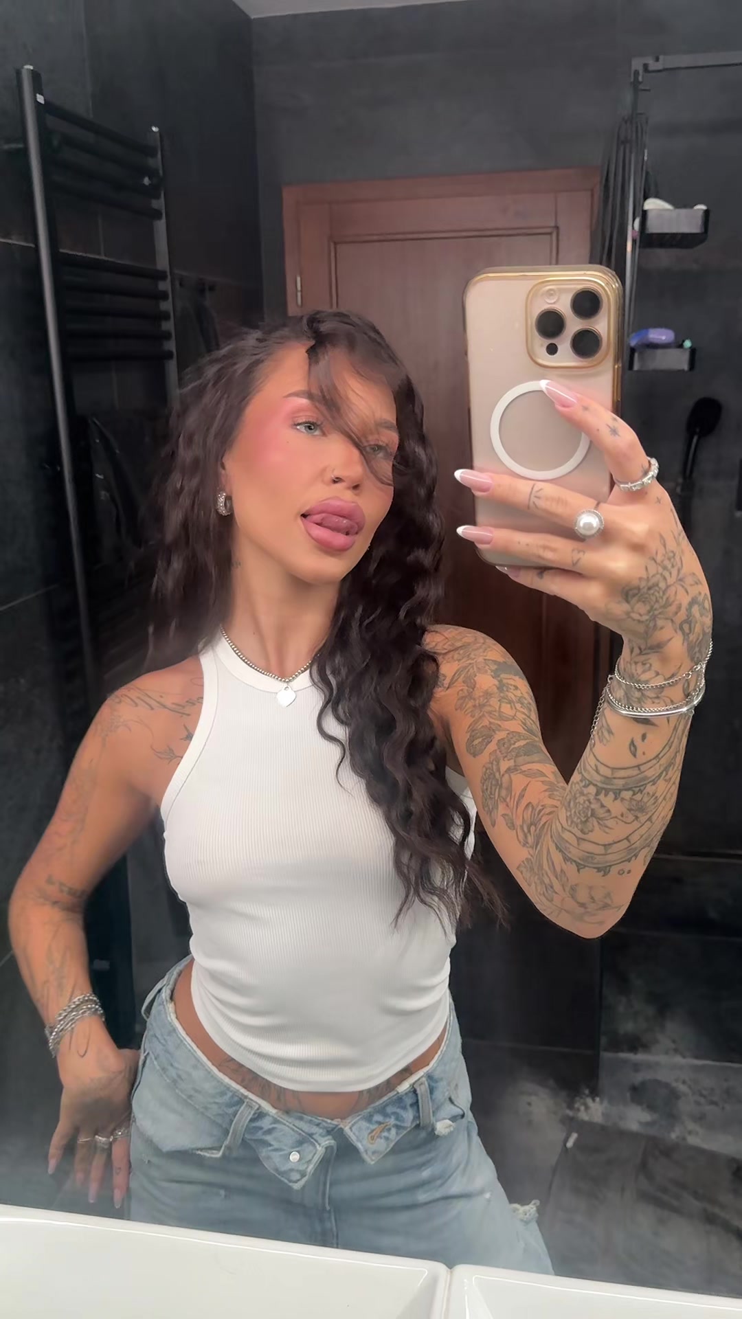 @emiaemu2
