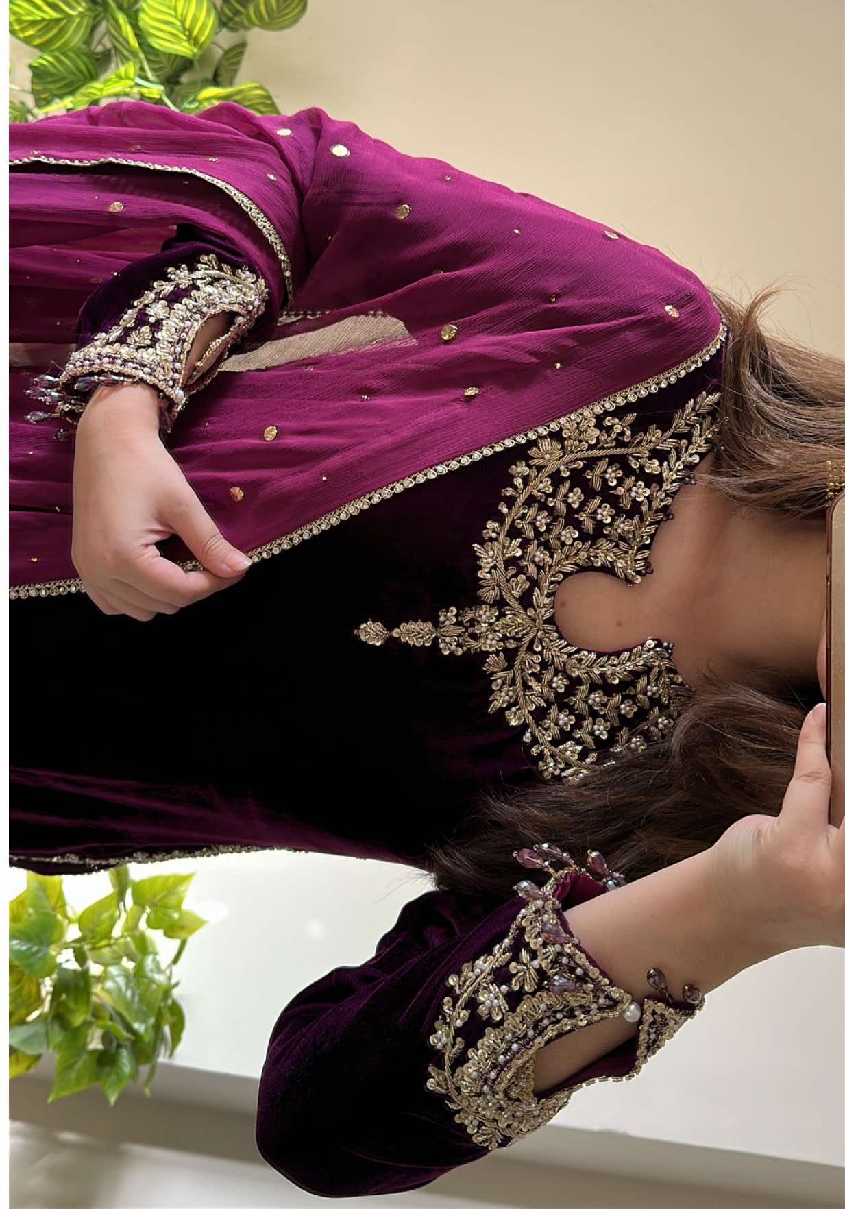 @SHAHEE LIBAAS