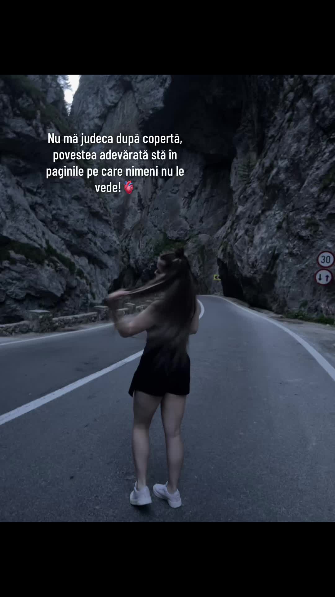 @_denisa_