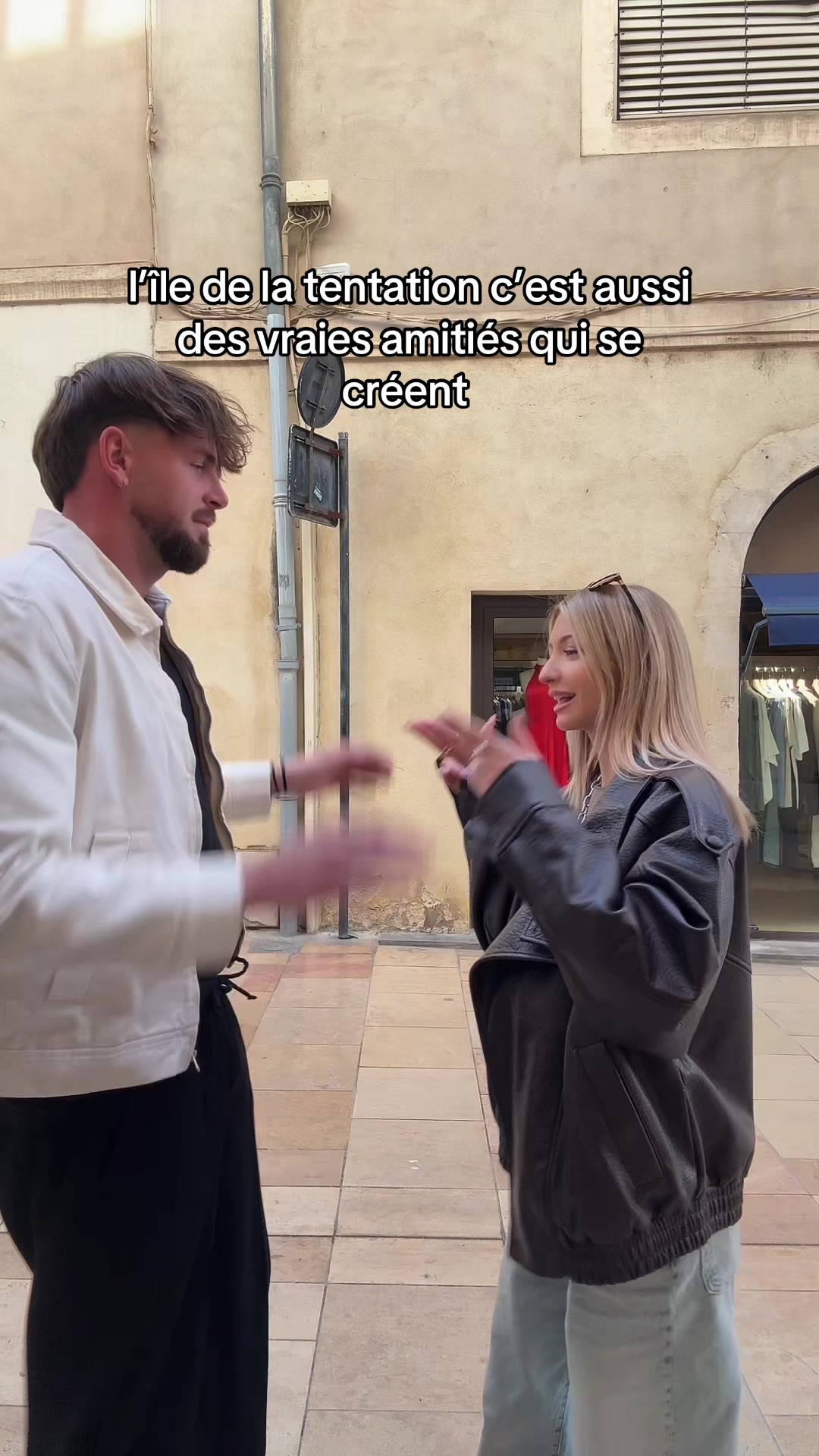 @L U C I E
