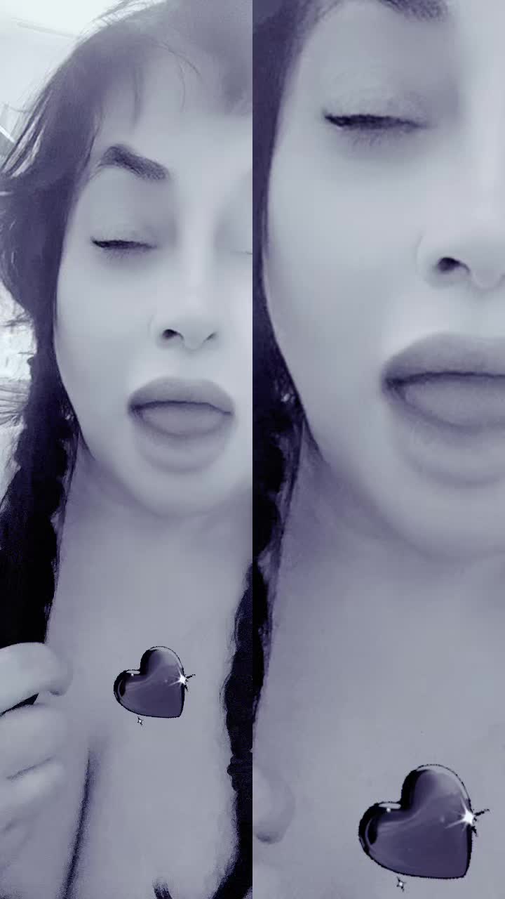 @Mariana Maniscalco