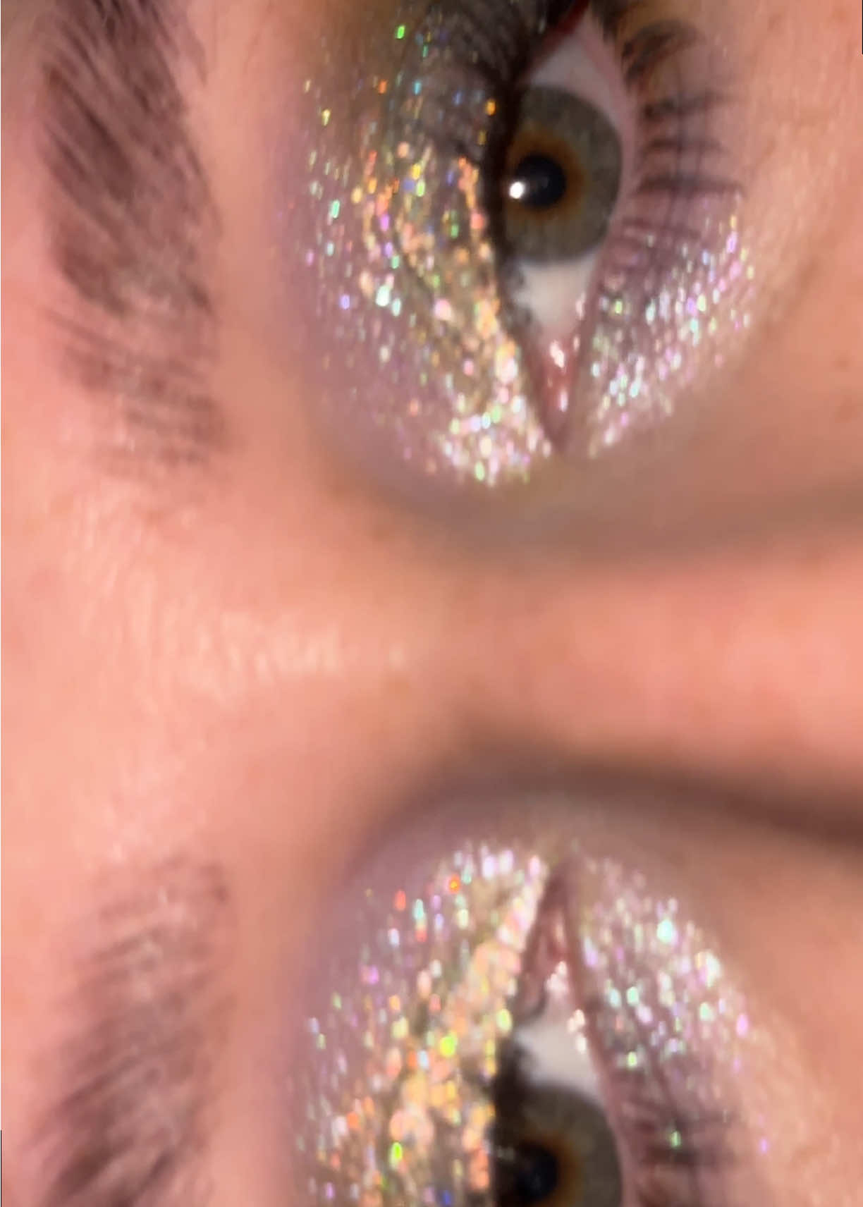 @Rainbow Meg 🌈 Sparkly Makeup✨