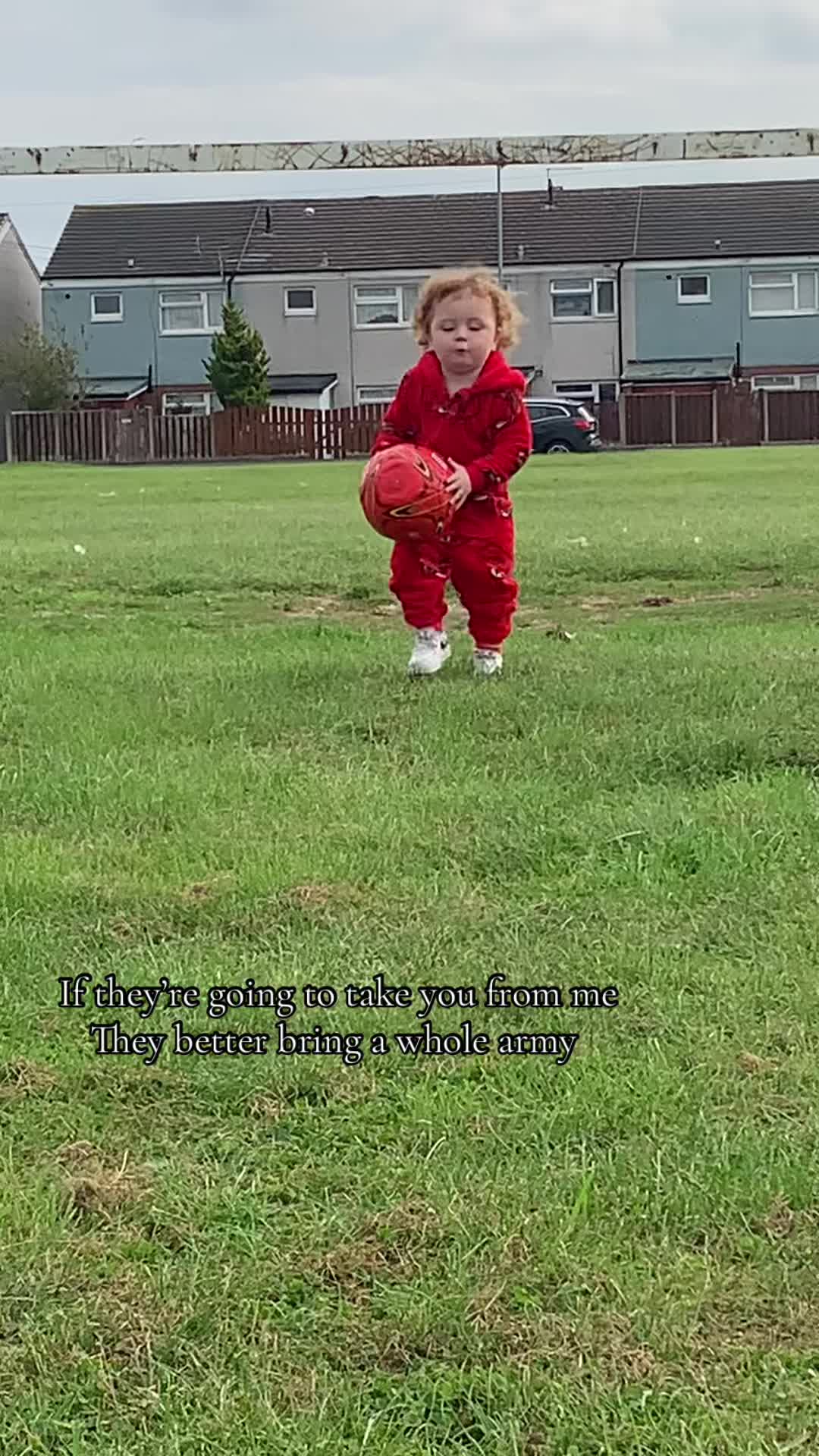 @….