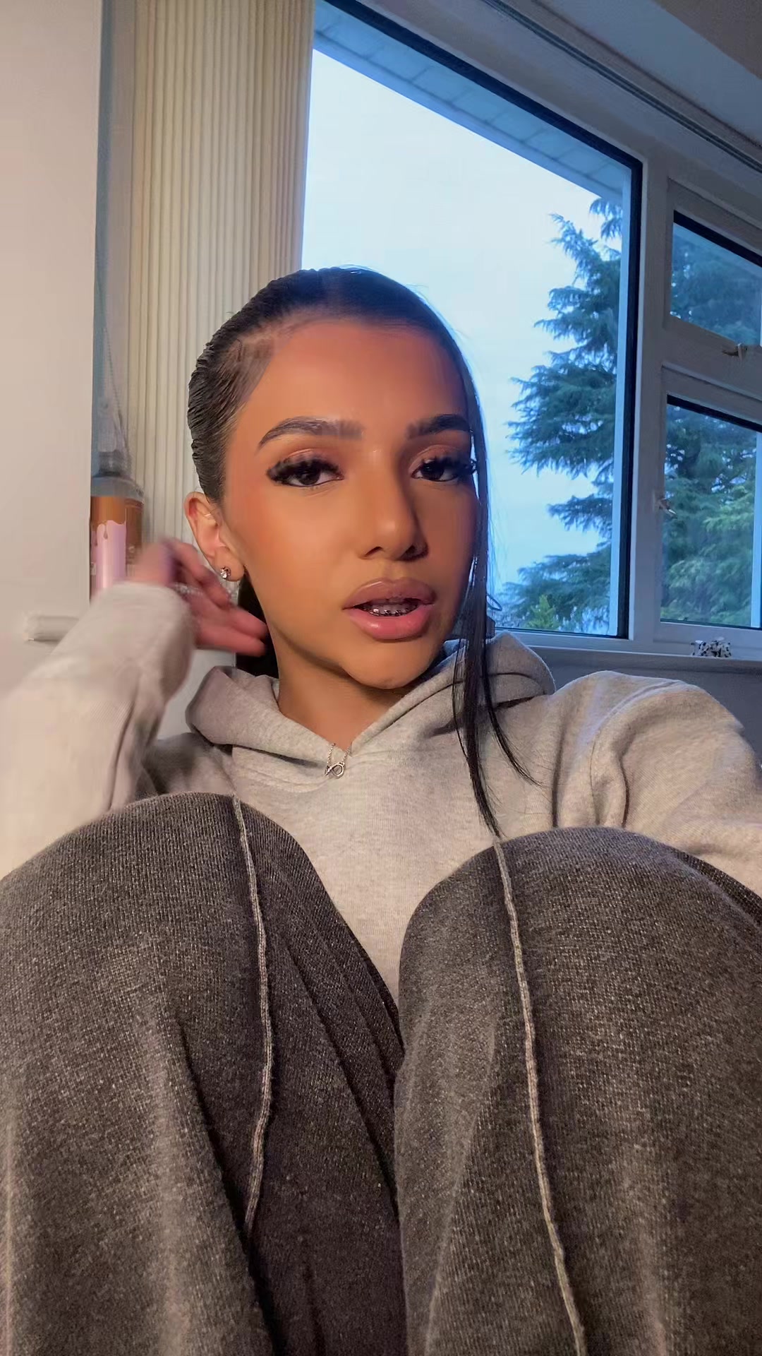 @7