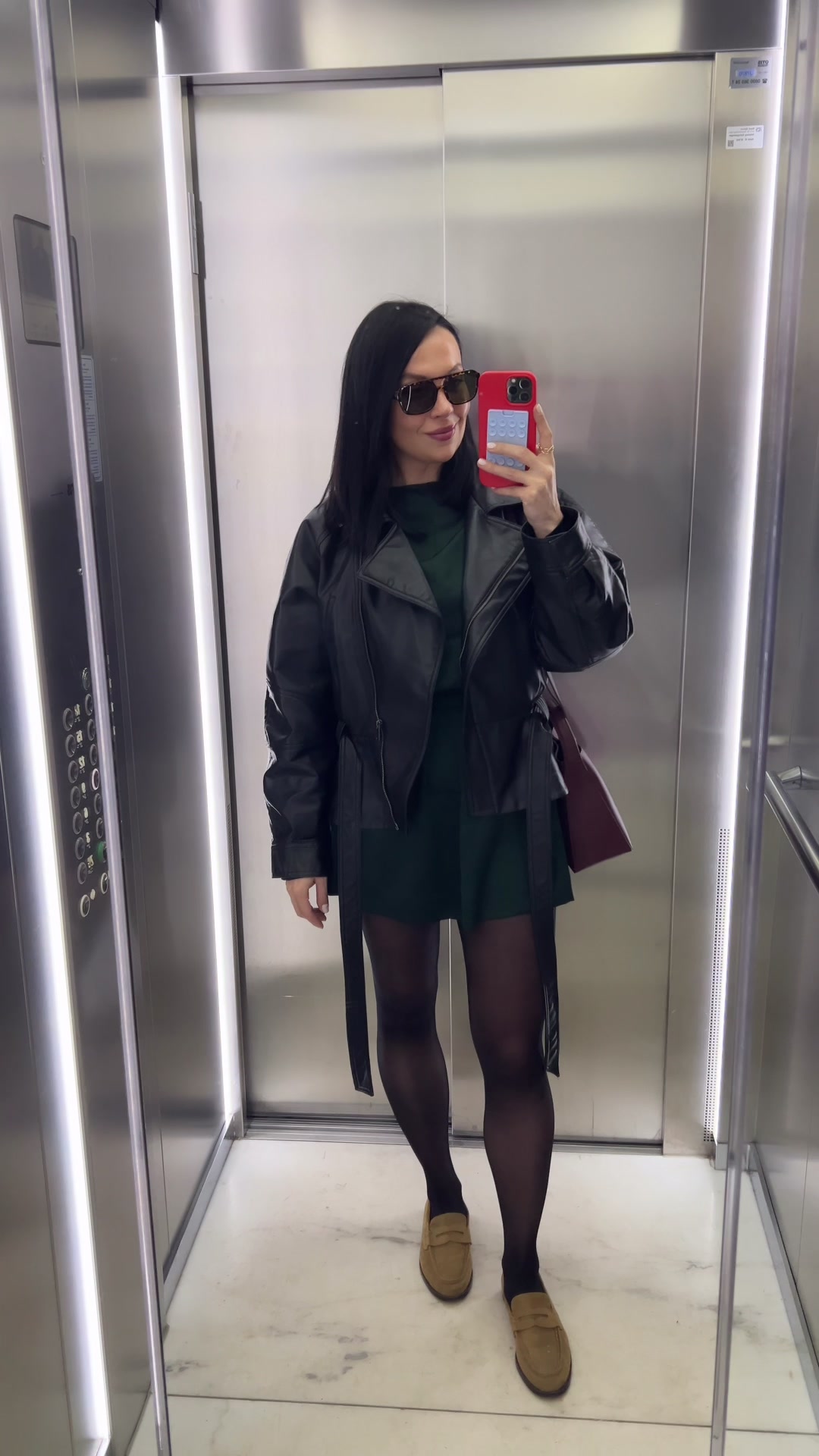 @Alena Kyptilova