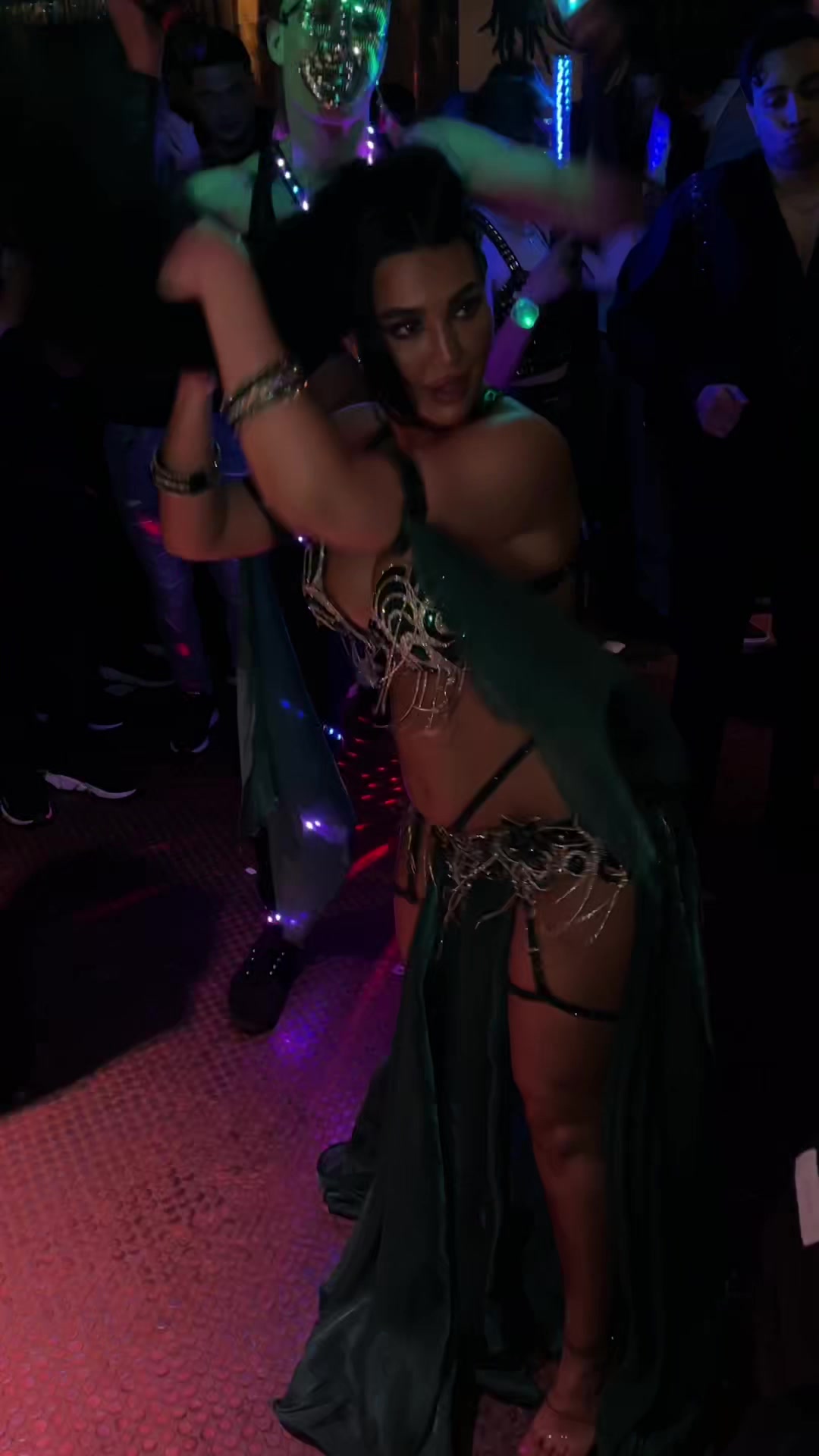 @NerjesNana