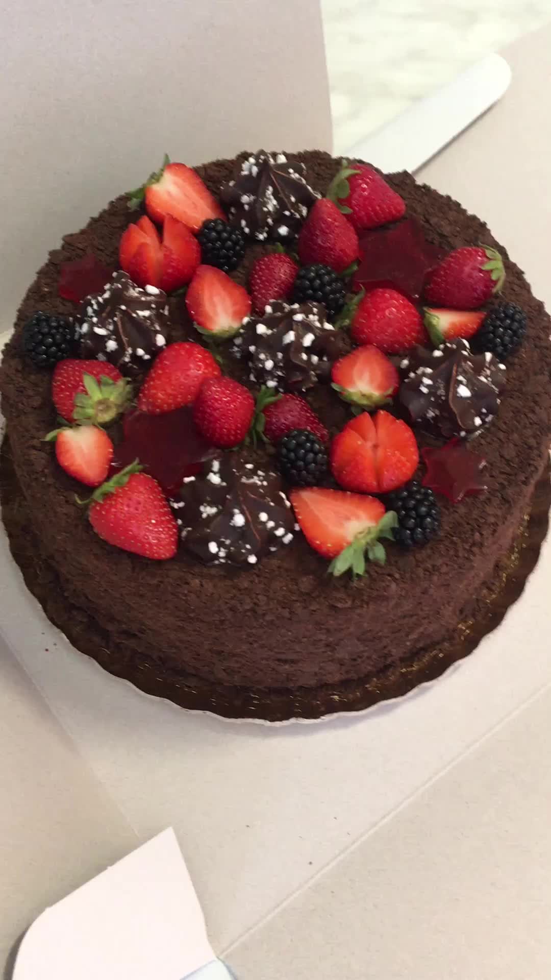 @lacrima_s_cakes_