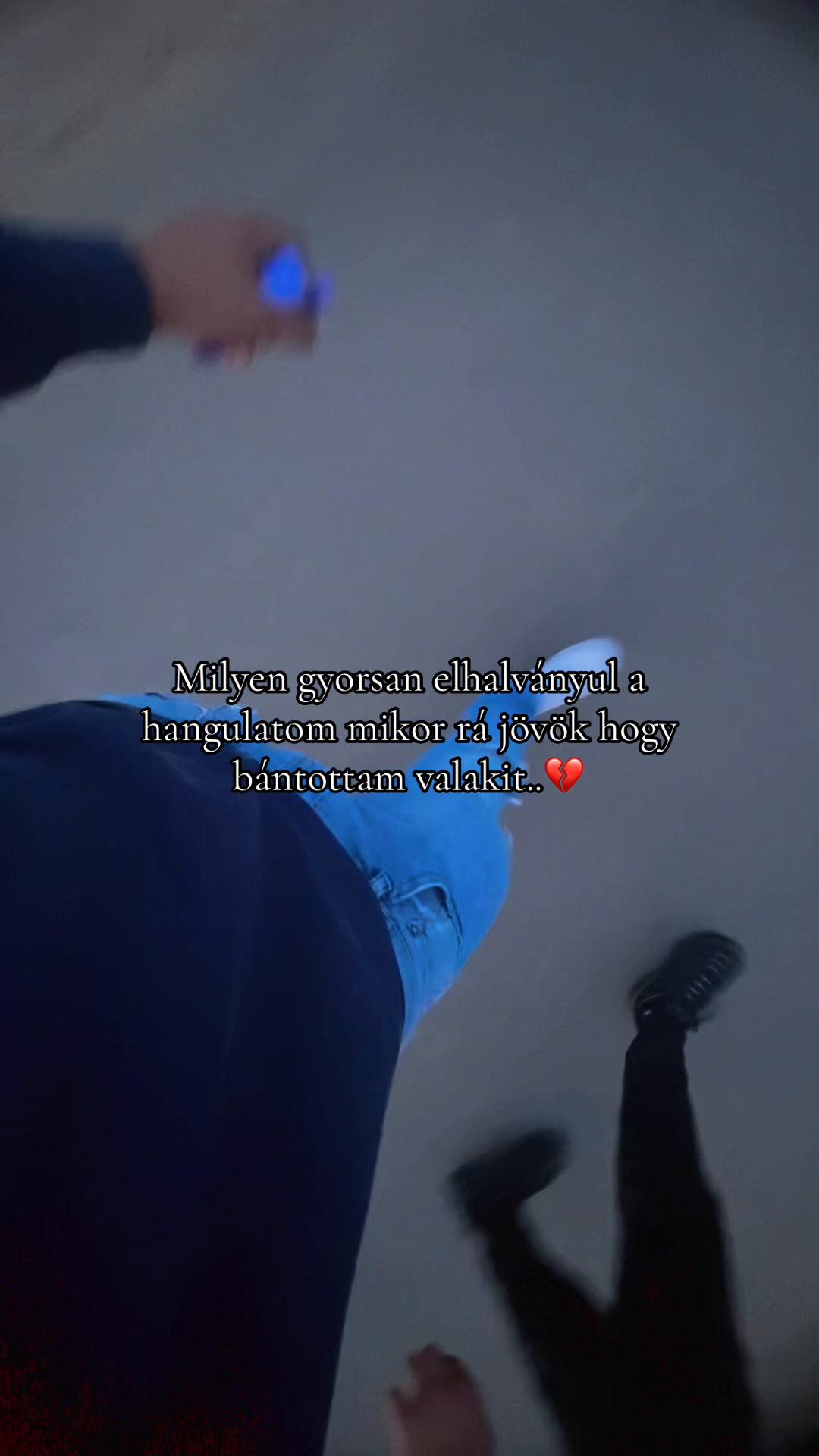 @Hrvth👤