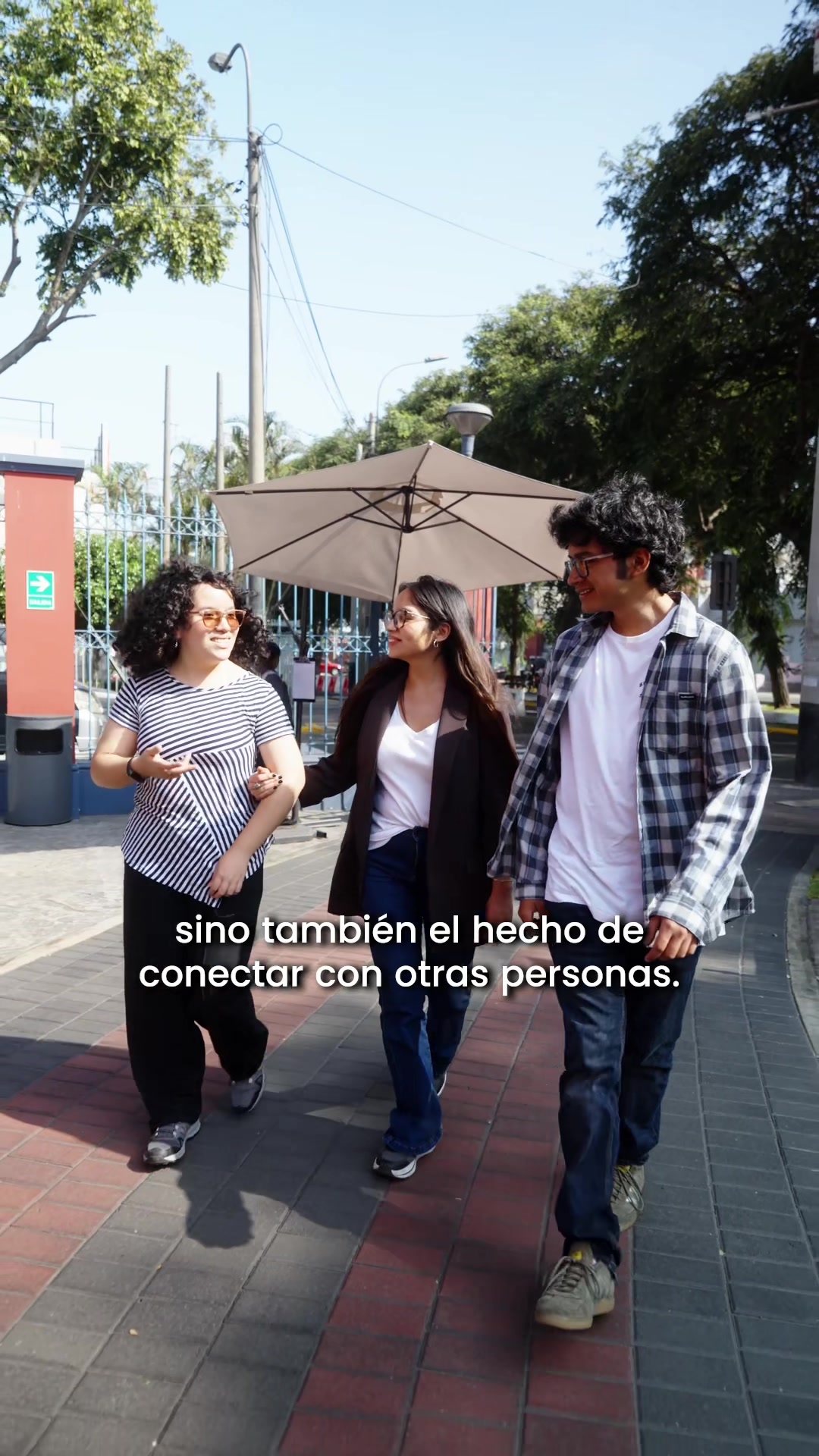 @Británico
