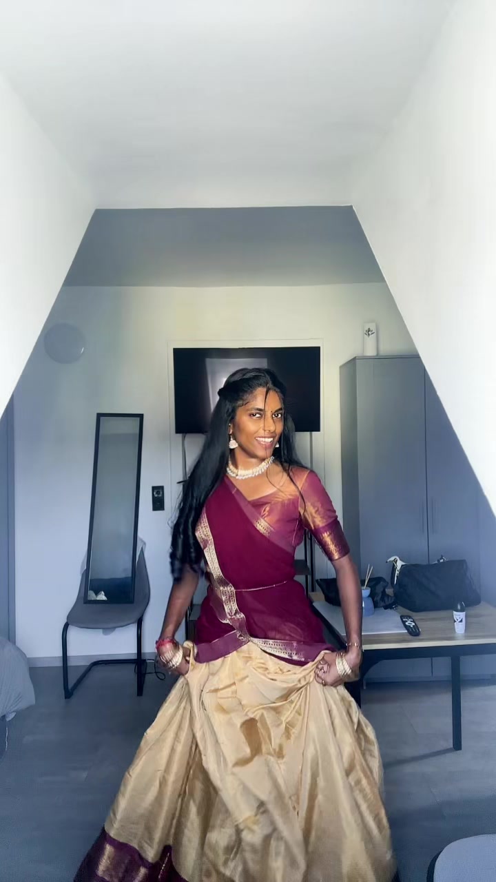 @Helena Navaratnam