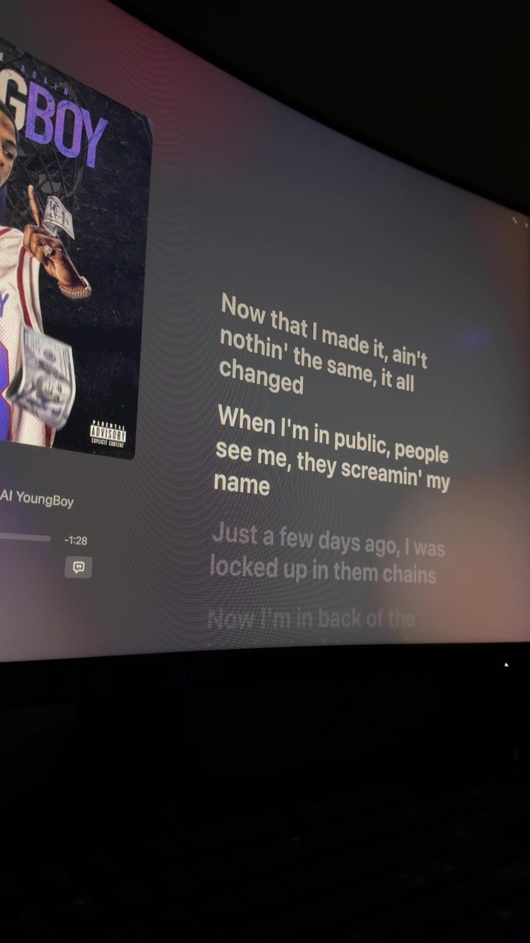 @🎧