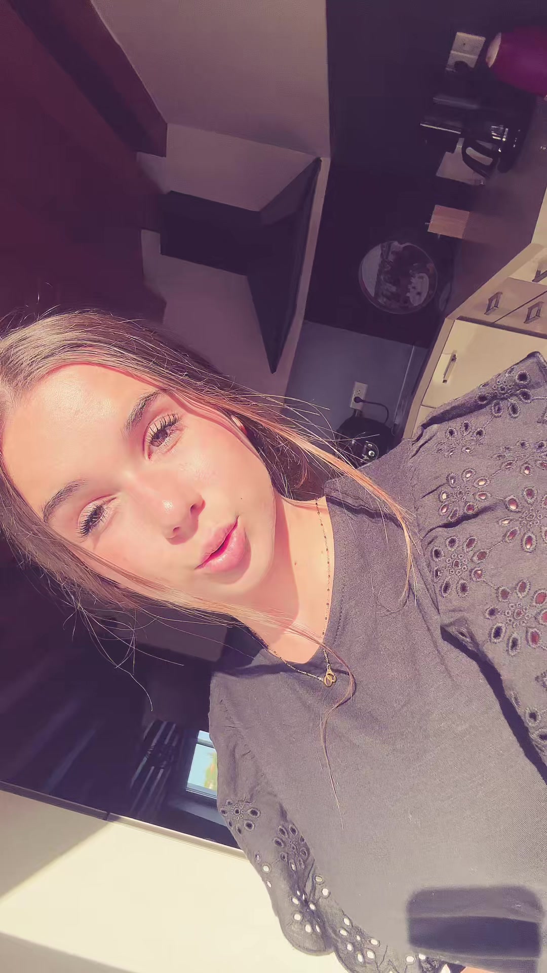 @𝐄𝐥𝐨𝐫𝐚