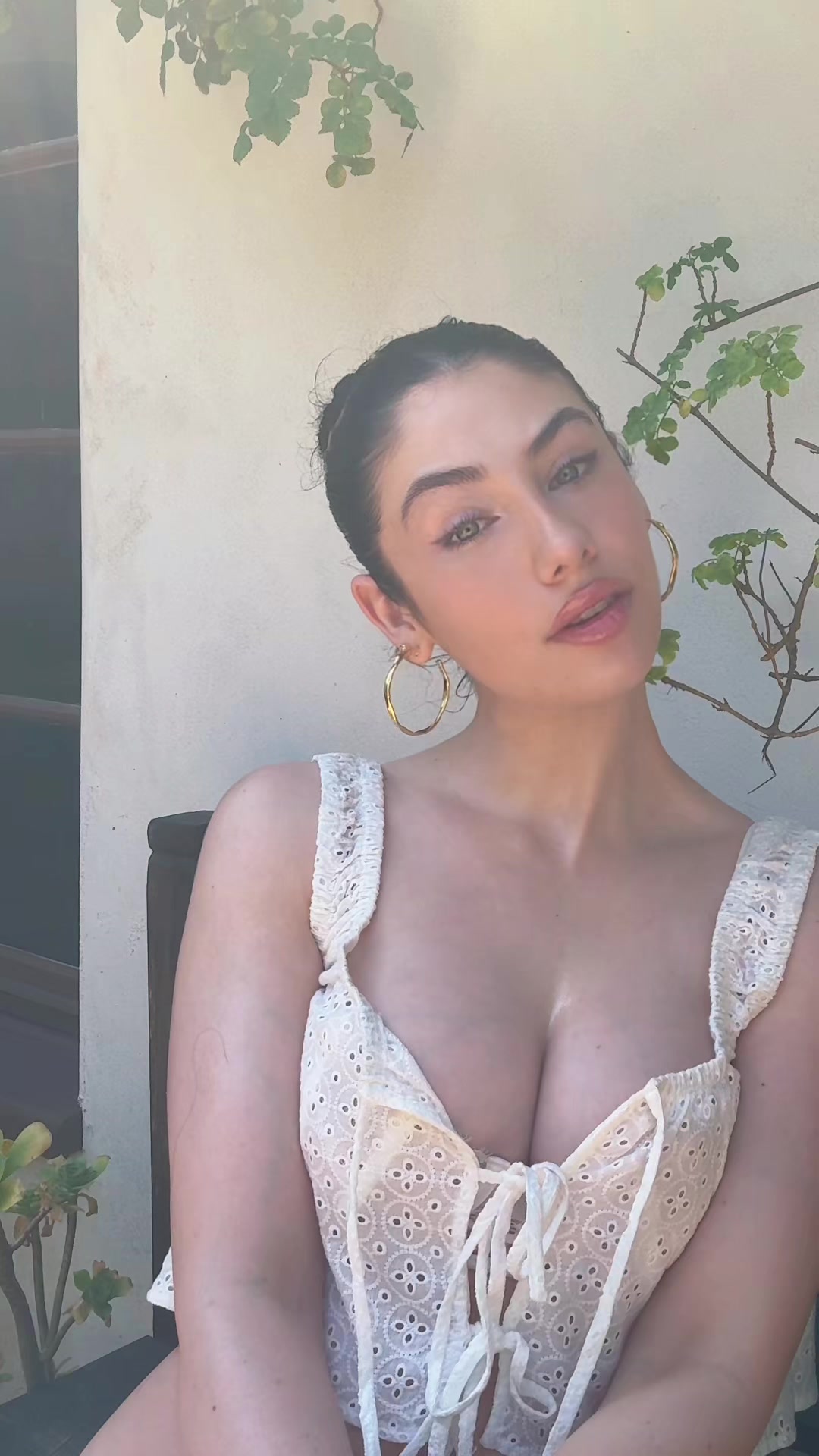 @maudelena_