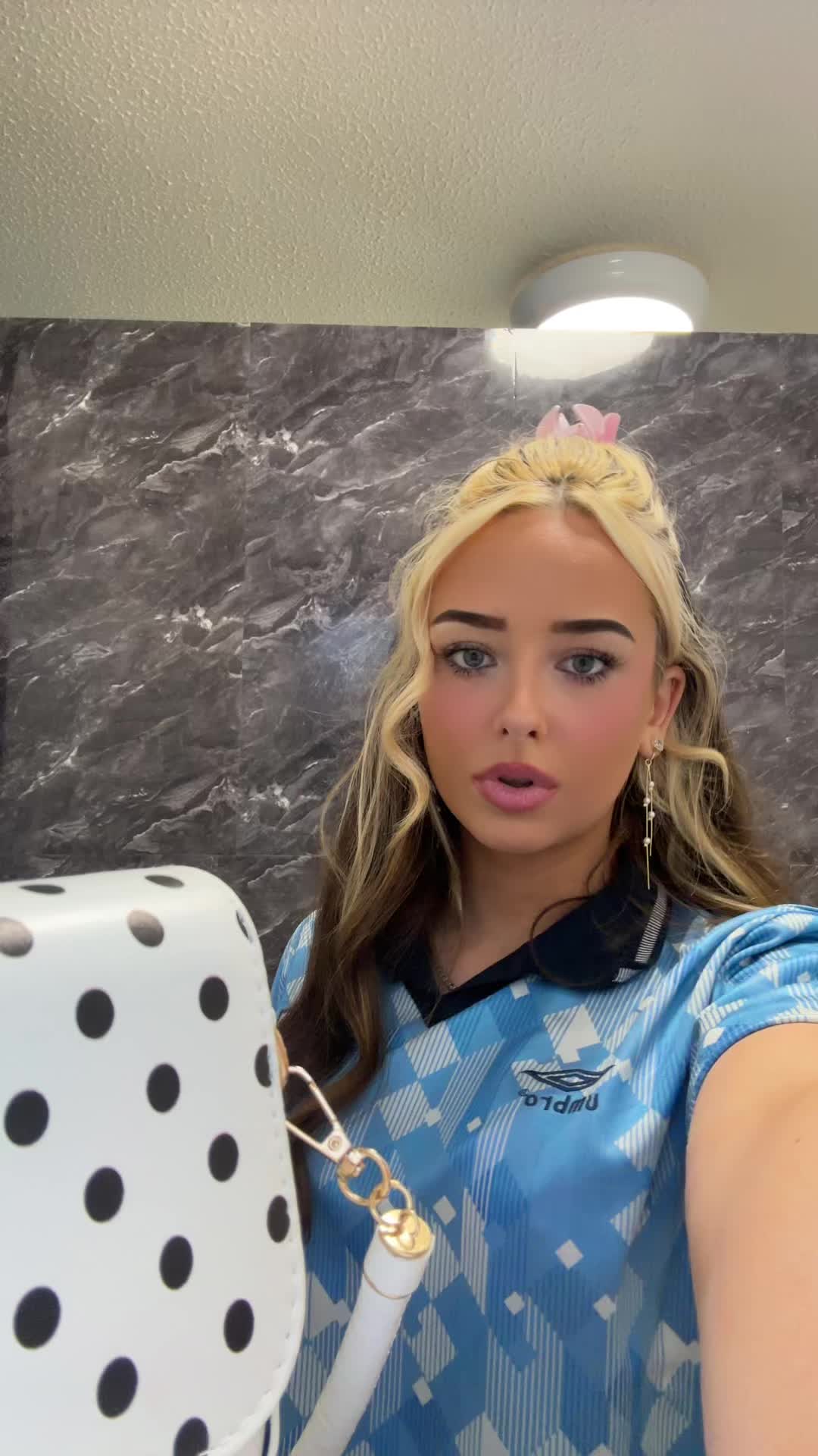 @Cara🤍