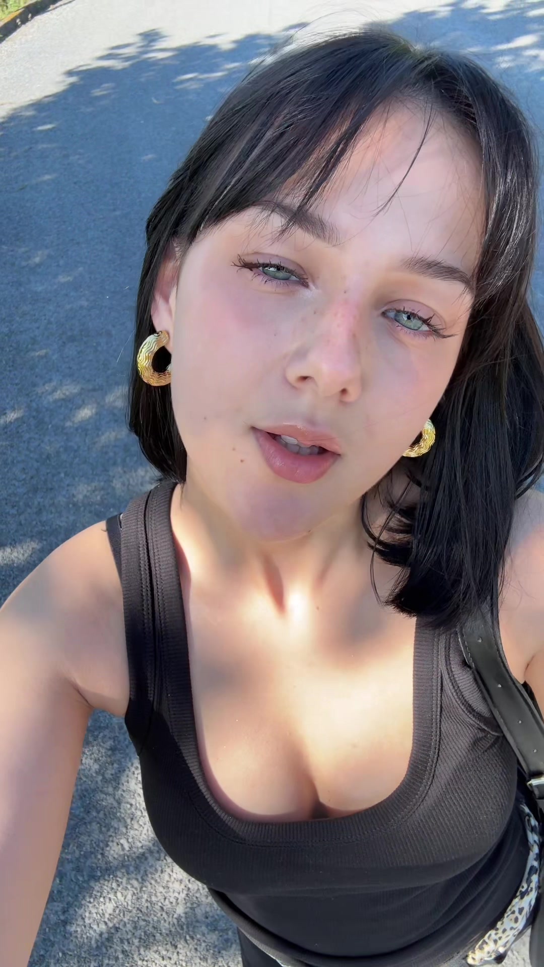 @nneonilaaaa