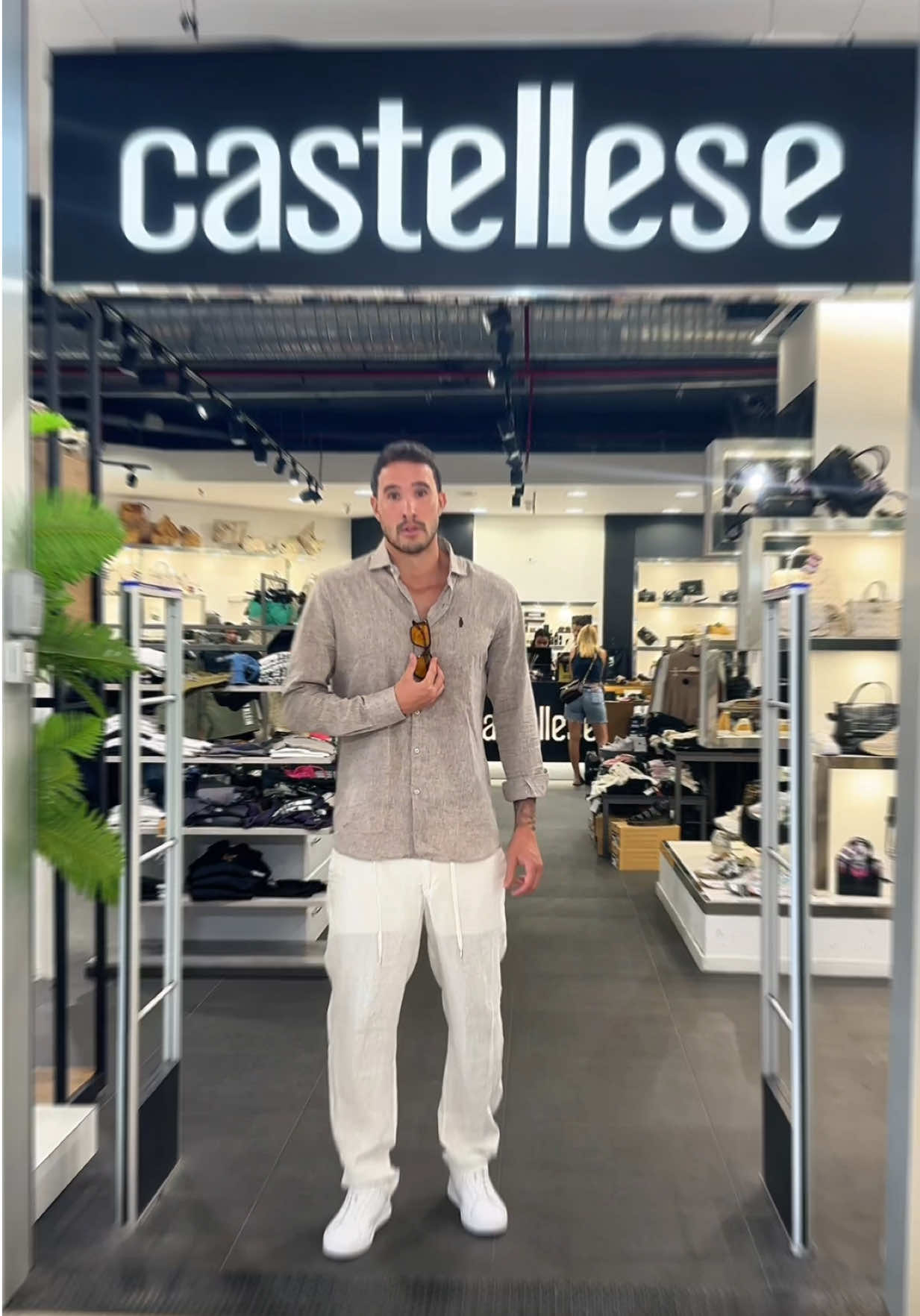 @Castellese