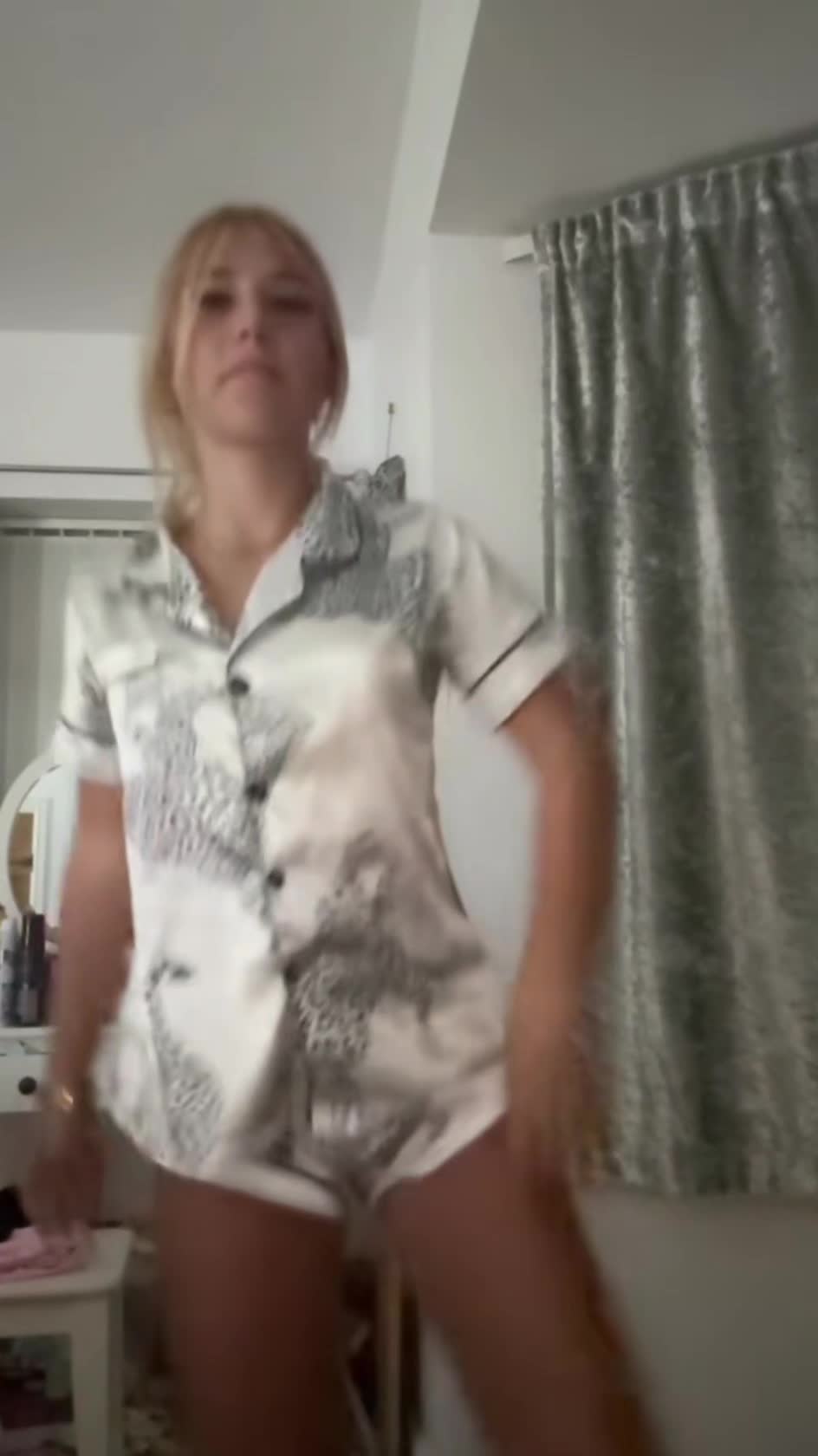 @𝑳ivꨄ