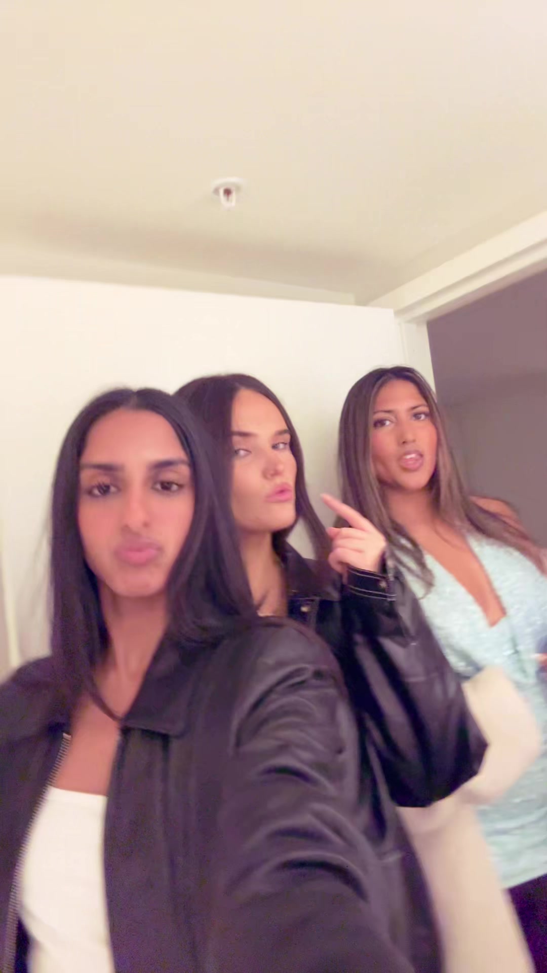 @poojaa