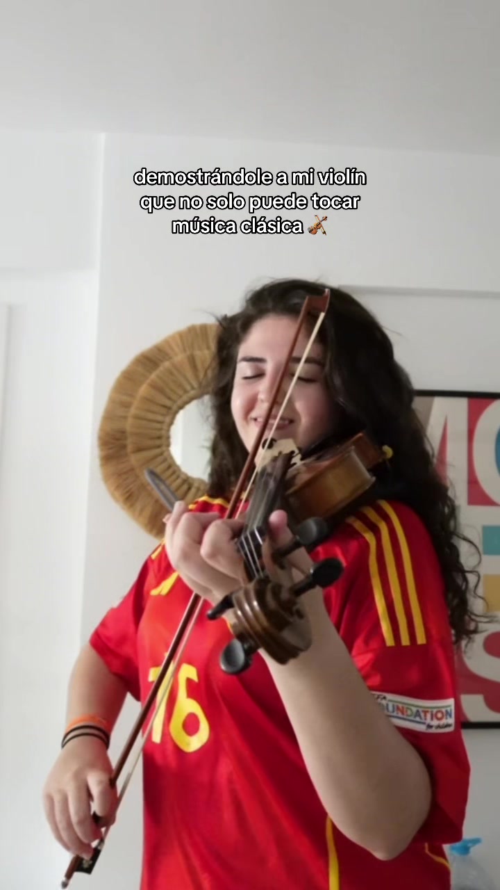 @Martina Valhondo🎻