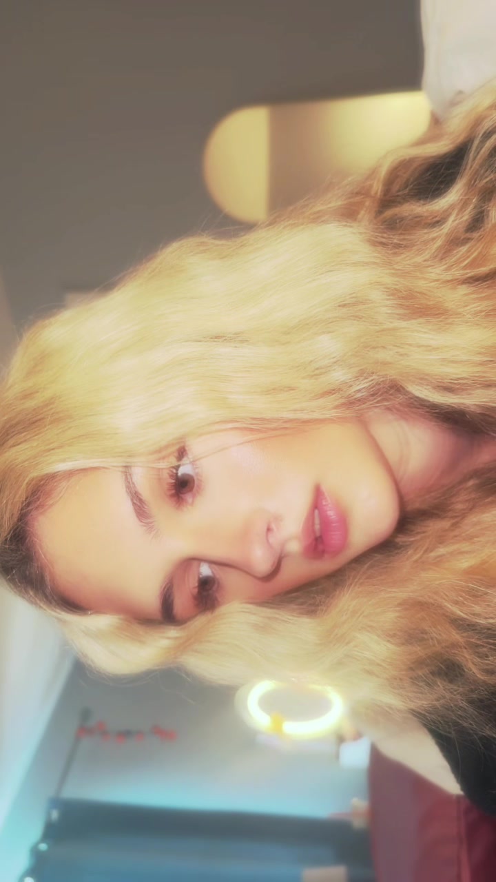 @Chloe🪽🦢