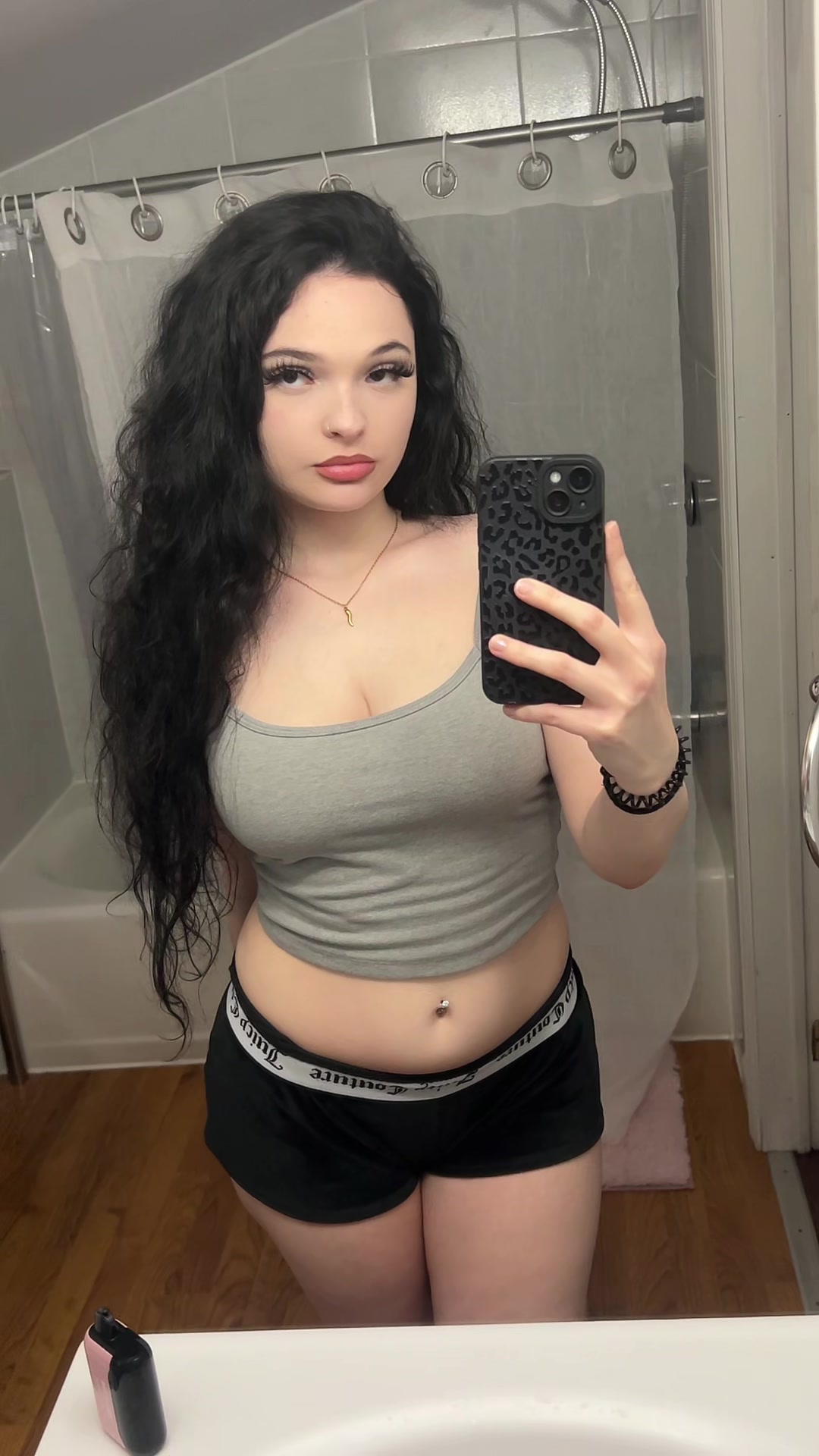 @Carly🫶🏼