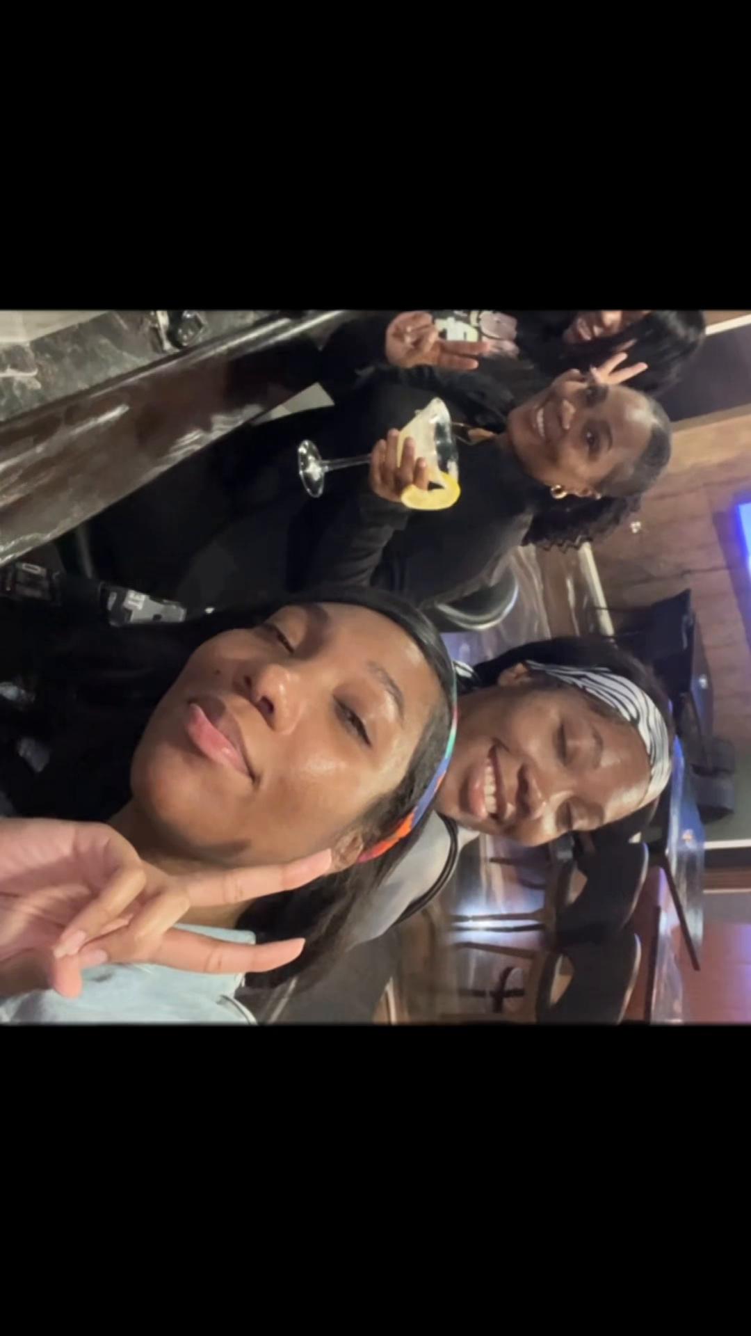 @InaThisInaThat 🦍 💙