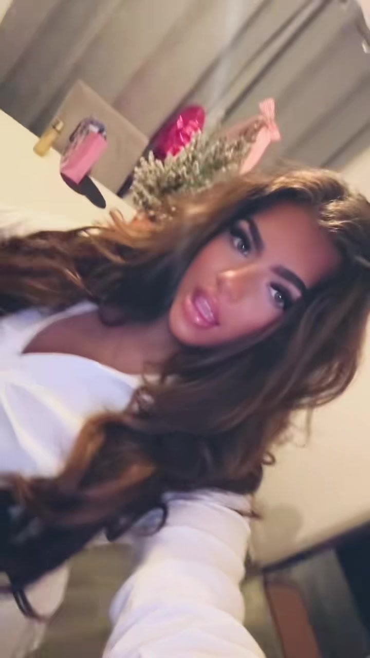 @𝐑👸🏽𝐁𝐘 𝐒𝐌𝐈𝐓𝐇 💖🌸💄