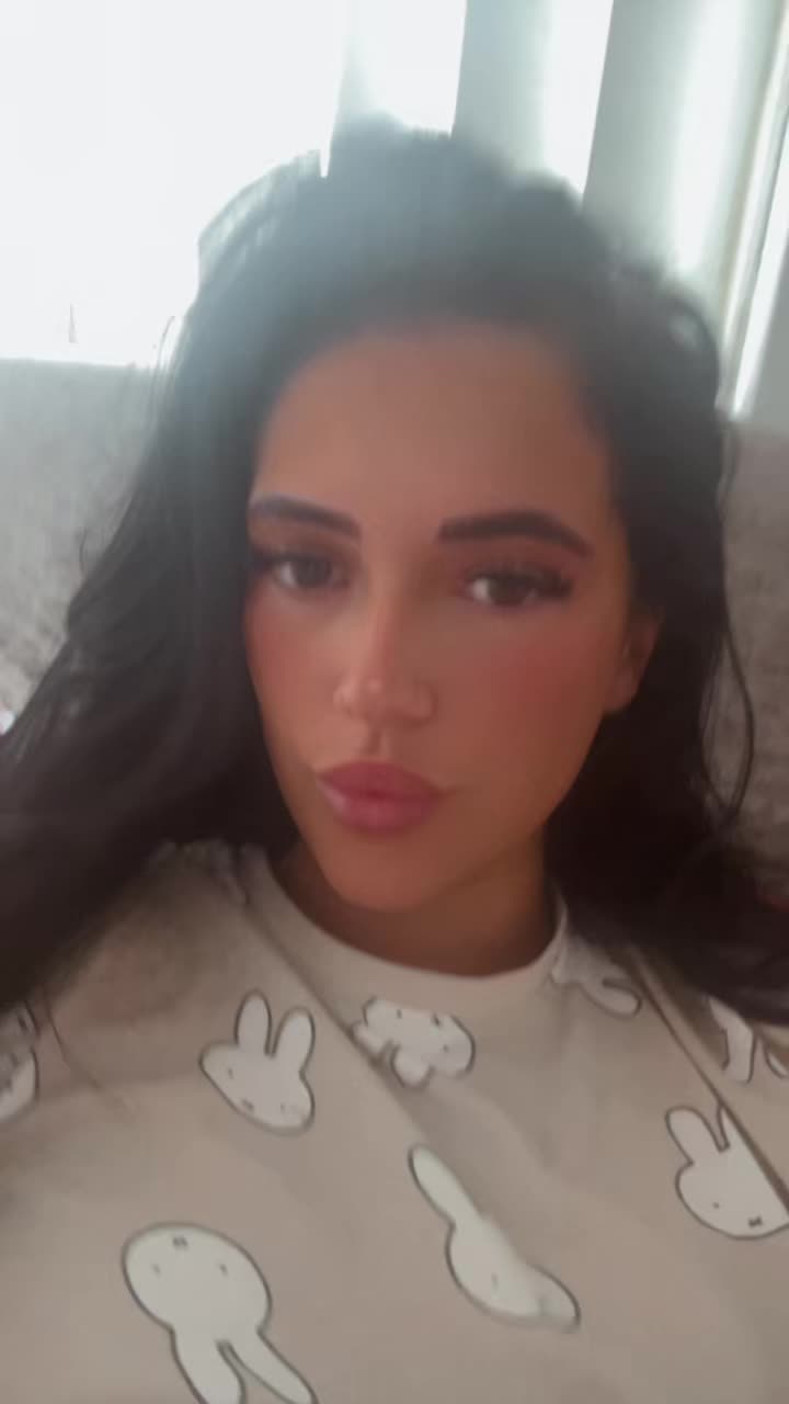 @L H 🍒