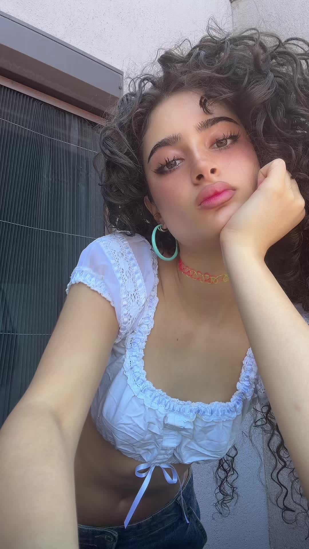 @evanicolescu_