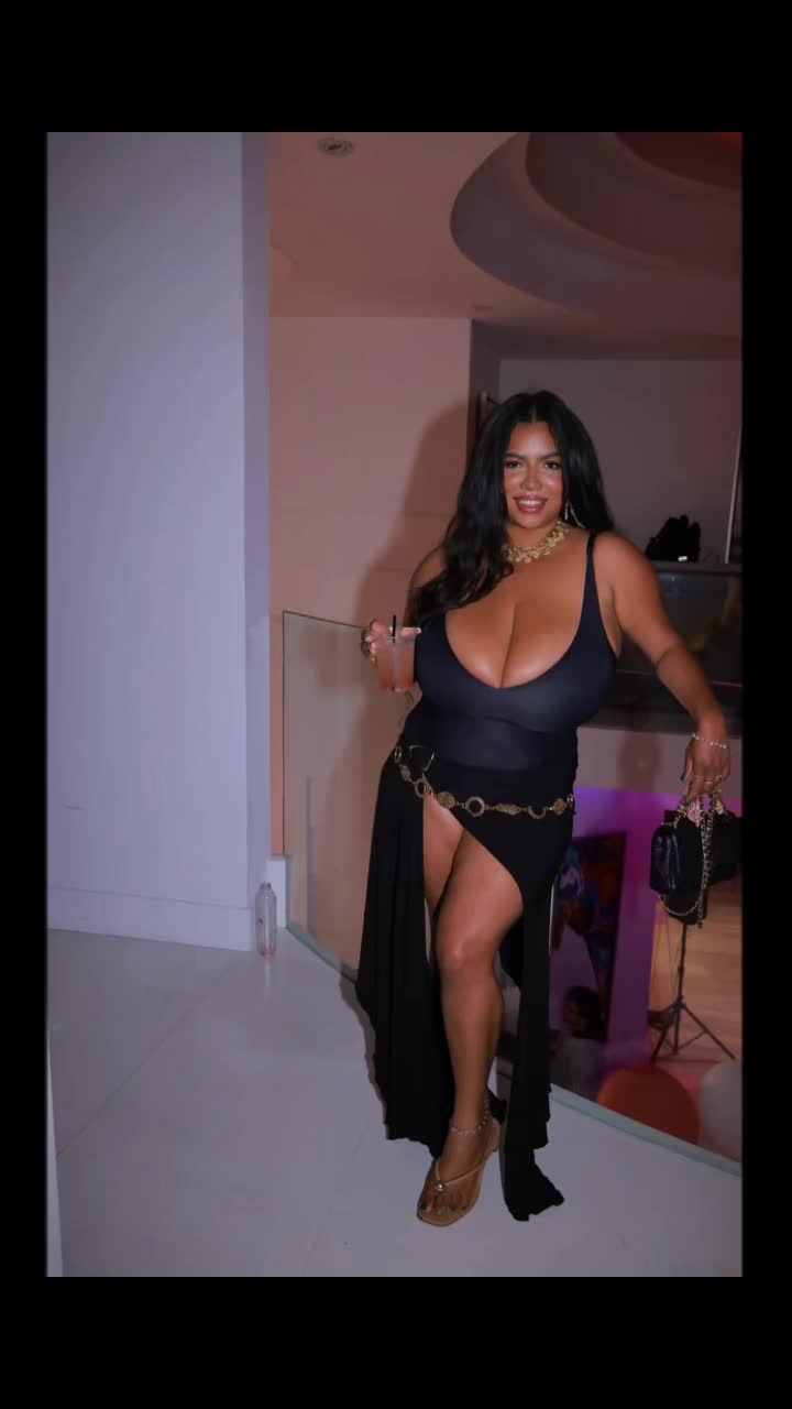 @Laila the brat