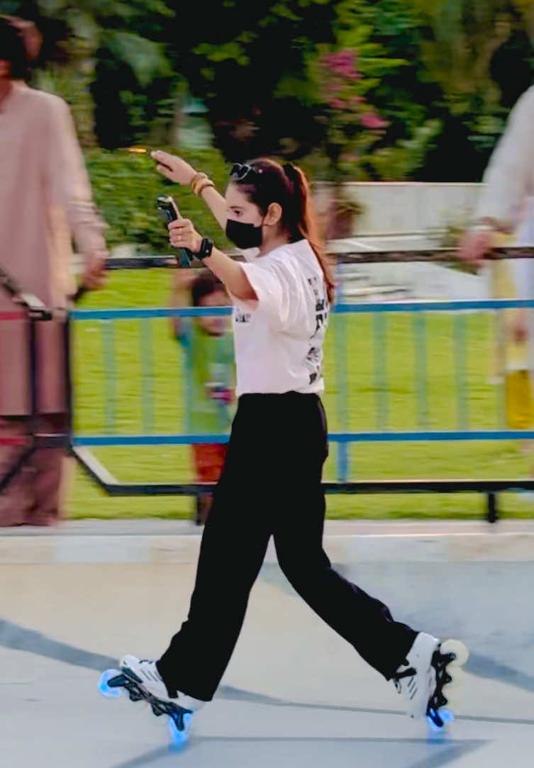 @🌸{𝐔𝐑𝐎𝐎𝐉 𝐒𝐊𝐀𝐓𝐄𝐑}🌸