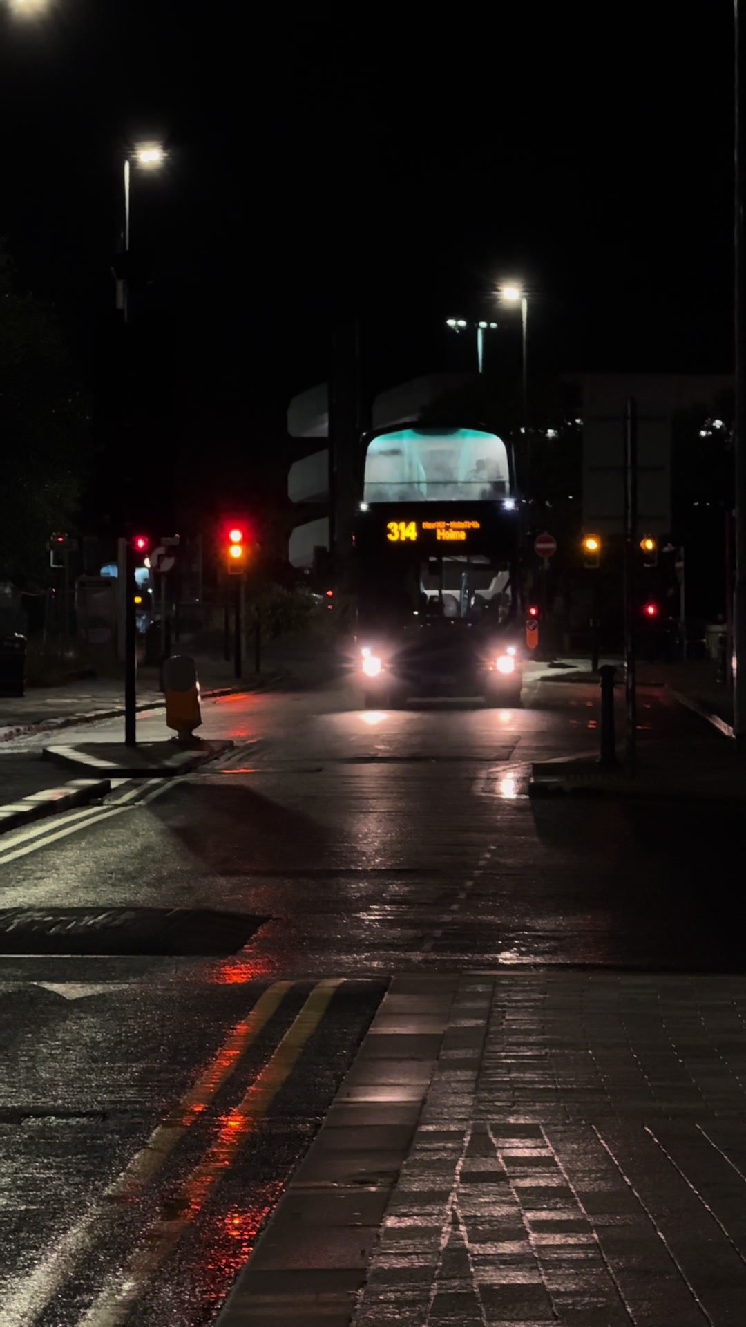 @Bus_train_enthusiast
