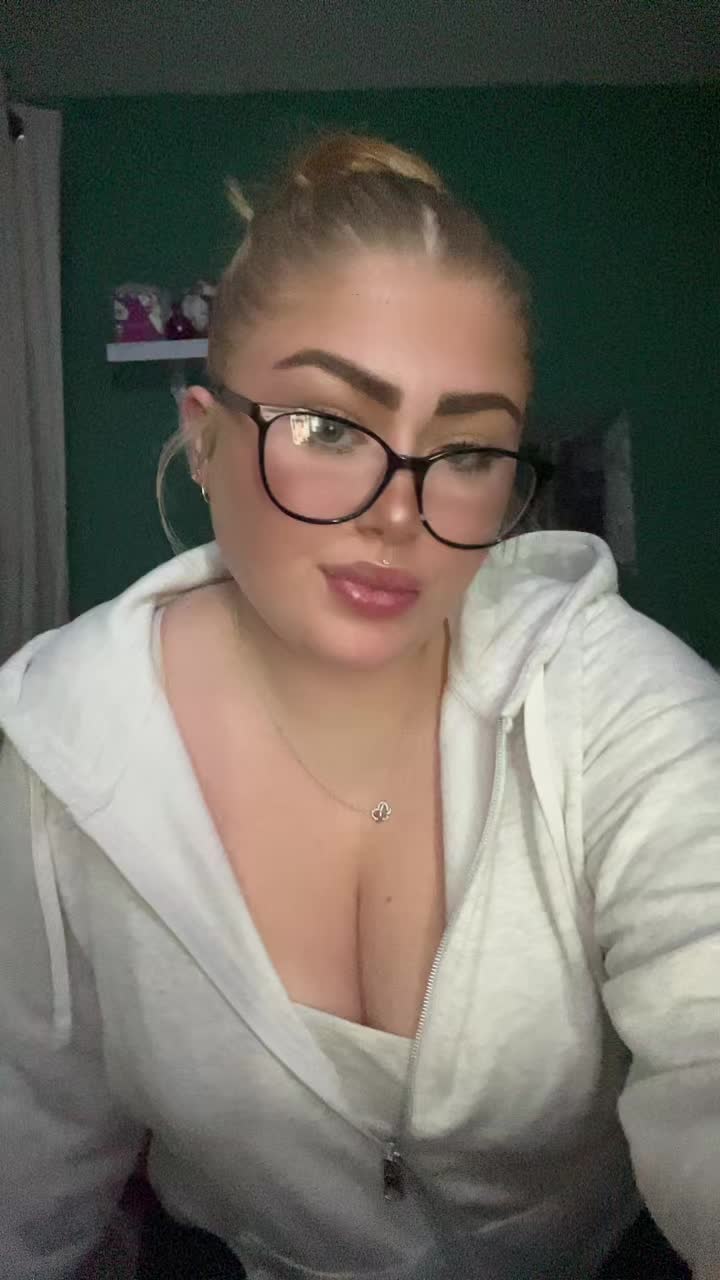 @_kaysha_louise_