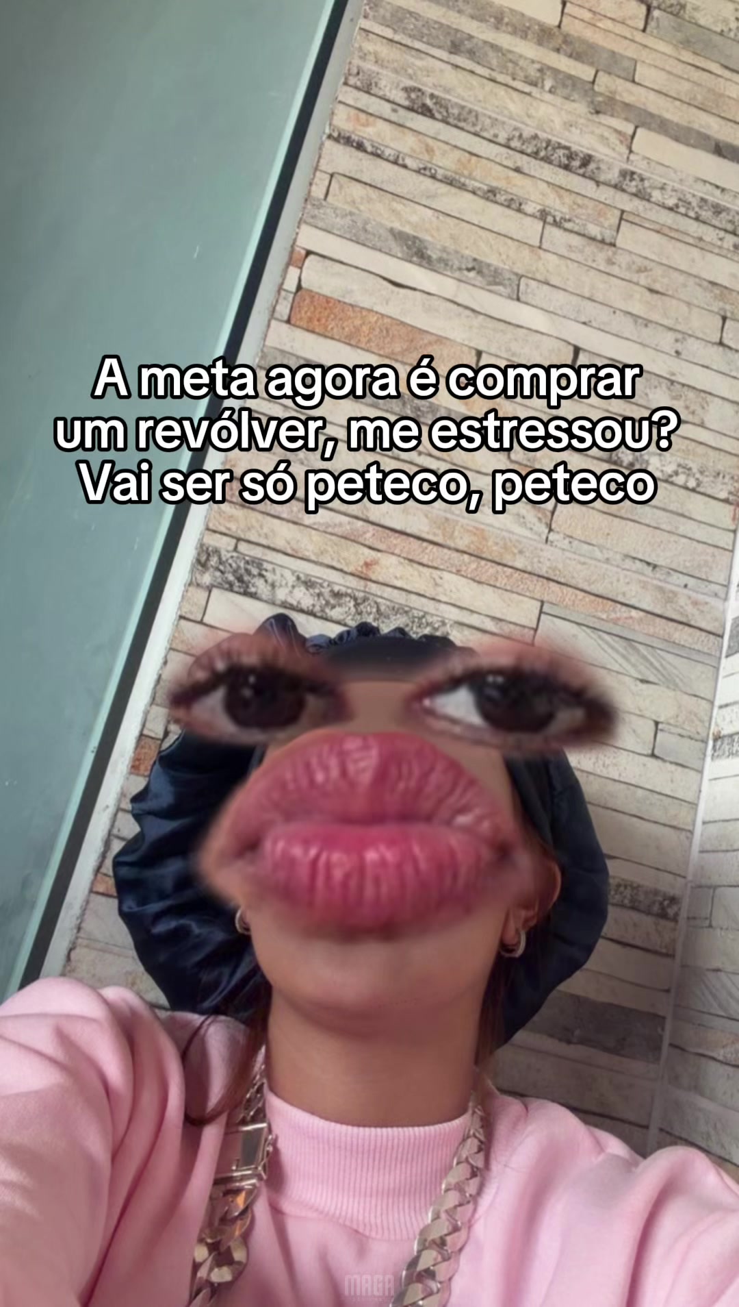 @Julia Dourado