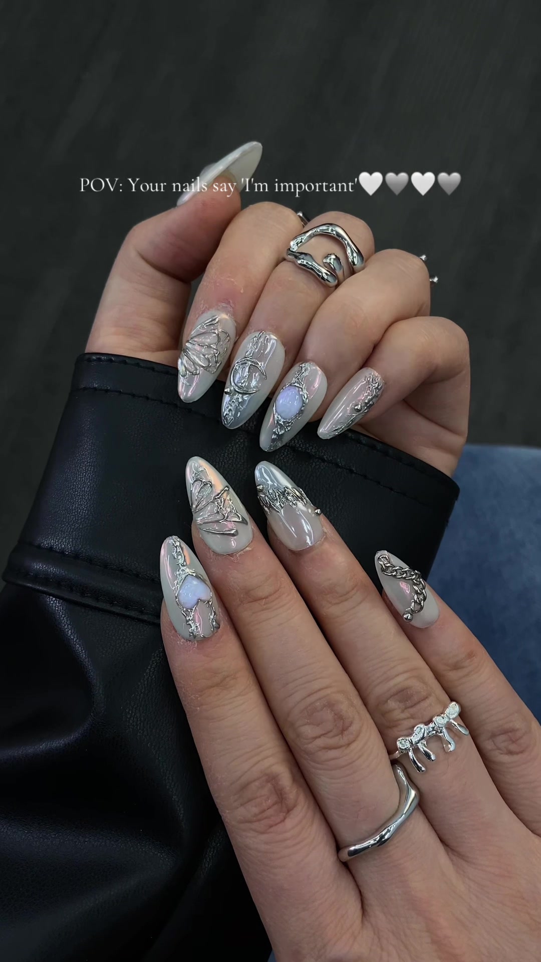 @Fullovenail
